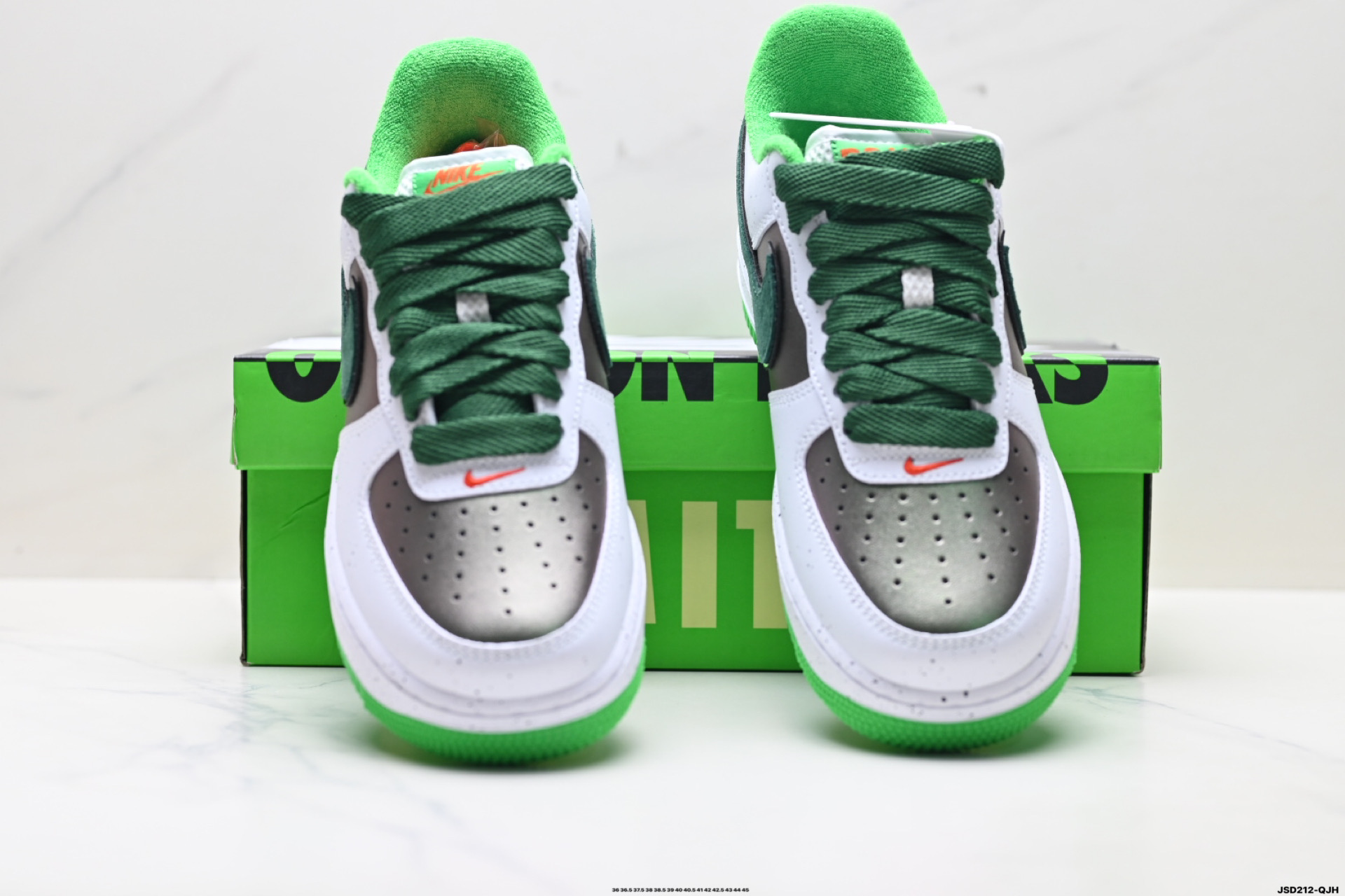 220 NIKE AIR FORCE 1‘07 IU7613-100-Chinese UA Cheap High Quatity Brand Clothes Bags handbags Sneakers wholesale wholesaler seller from China Factory suppliers Fashion Clothing Shoes best Quality Beautiful Price 220 NIKE AIR FORCE 1‘07 IU7613-100