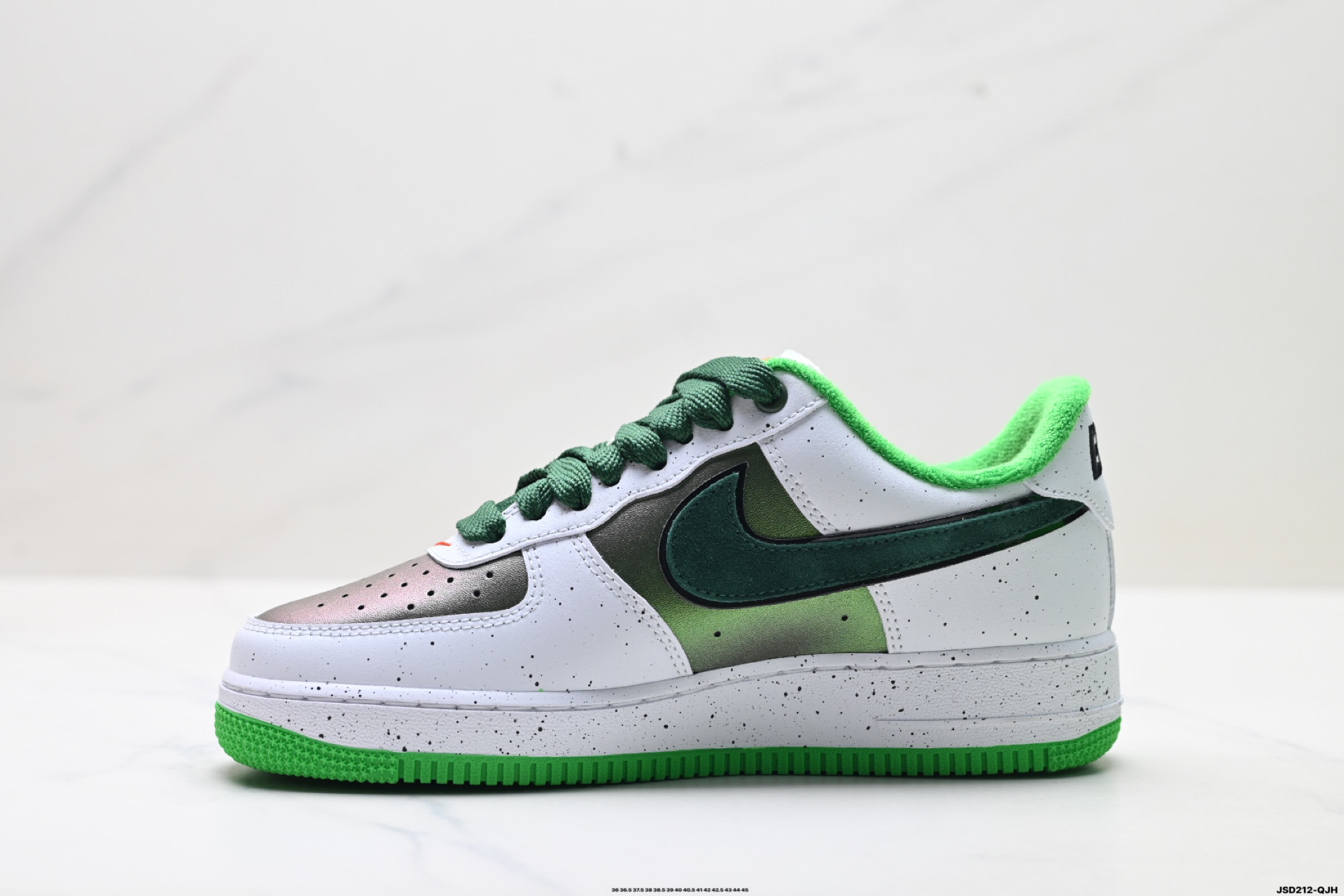 220 NIKE AIR FORCE 1‘07 IU7613-100-Chinese UA Cheap High Quatity Brand Clothes Bags handbags Sneakers wholesale wholesaler seller from China Factory suppliers Fashion Clothing Shoes best Quality Beautiful Price 220 NIKE AIR FORCE 1‘07 IU7613-100