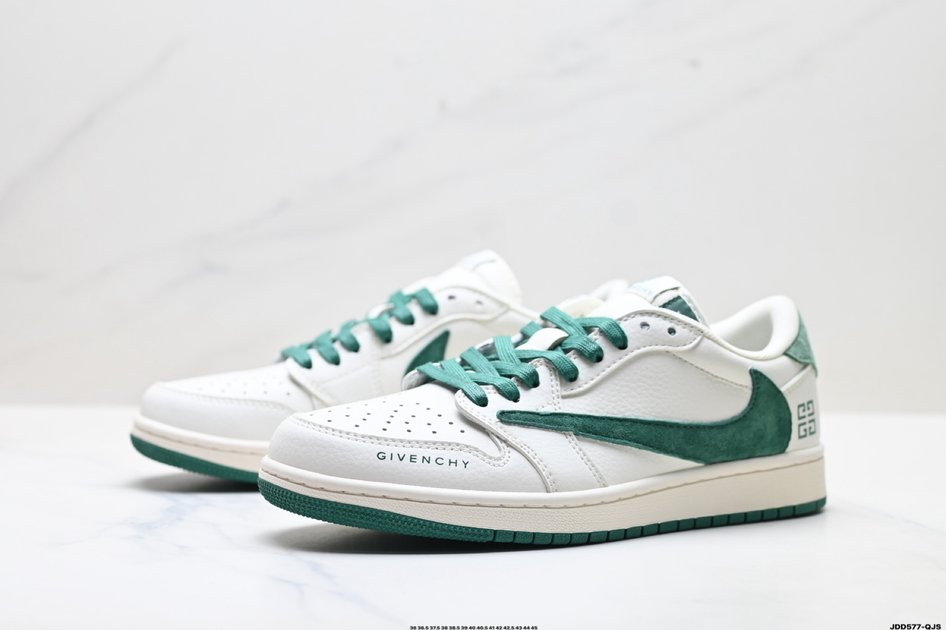 特价‼️💰140
公司级✅Nike Air Jordan 1 x Travis Scott AJ1倒勾 乔一倒钩 &lsquo;DIY&rsquo;定制 耐克 低帮文化篮球鞋 
完美品质出货 细节如图所示  鞋面切割工整  冲孔整齐干净 中底拉帮线 整体清洁度非常好
货号:LX1988-107
尺码:36 36.5 37.5 38 38.5 39 40 40.5 41 42 42.5 43 44 45
ID:JDD577-QJS