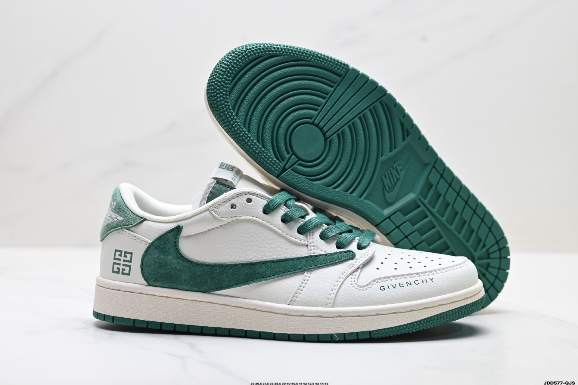 🈴特价‼️💰140
公司级✅Nike Air Jordan 1 x Travis Scott AJ1倒勾 乔一倒钩 &lsquo;DIY&rsquo;定制 耐克 低帮文化篮球鞋 
完美品质出货 细节如图所示  鞋面切割工整  冲孔整齐干净 中底拉帮线 整体清洁度非常好
货号:LX1988-107
尺码:36 36.5 37.5 38 38.5 39 40 40.5 41 42 42.5 43 44 45
ID:JDD577-QJS