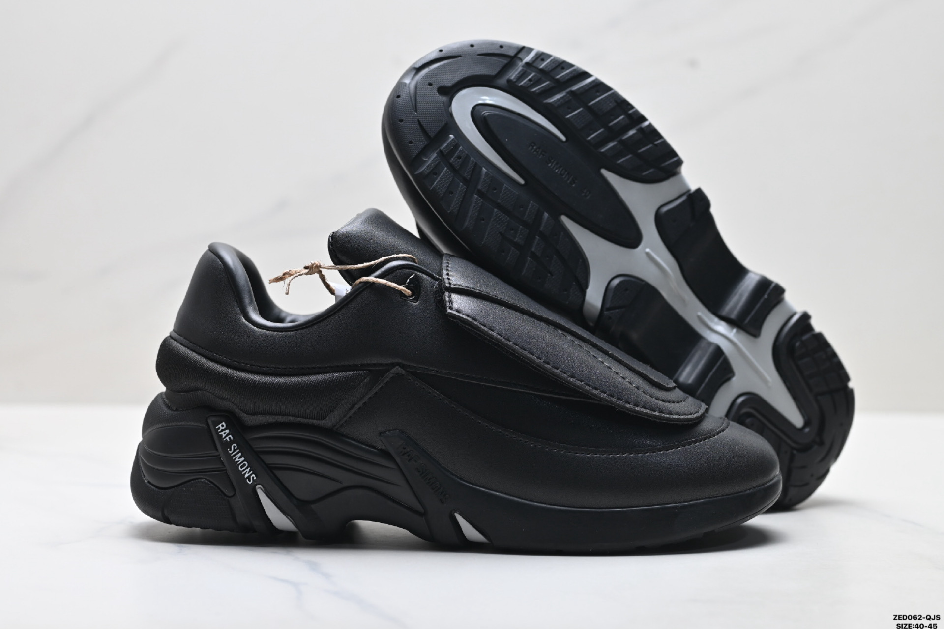 280 RAF SIMONS CYLON-21 潮流运动 织物皮革 圆头系带 低帮休闲鞋 HR740001L-0003-Chinese UA Cheap High Quatity Brand Clothes Bags handbags Sneakers wholesale wholesaler seller from China Factory suppliers Fashion Clothing Shoes best Quality Beautiful Price 280 RAF SIMONS CYLON-21 潮流运动 织物皮革 圆头系带 低帮休闲鞋 HR740001L-0003