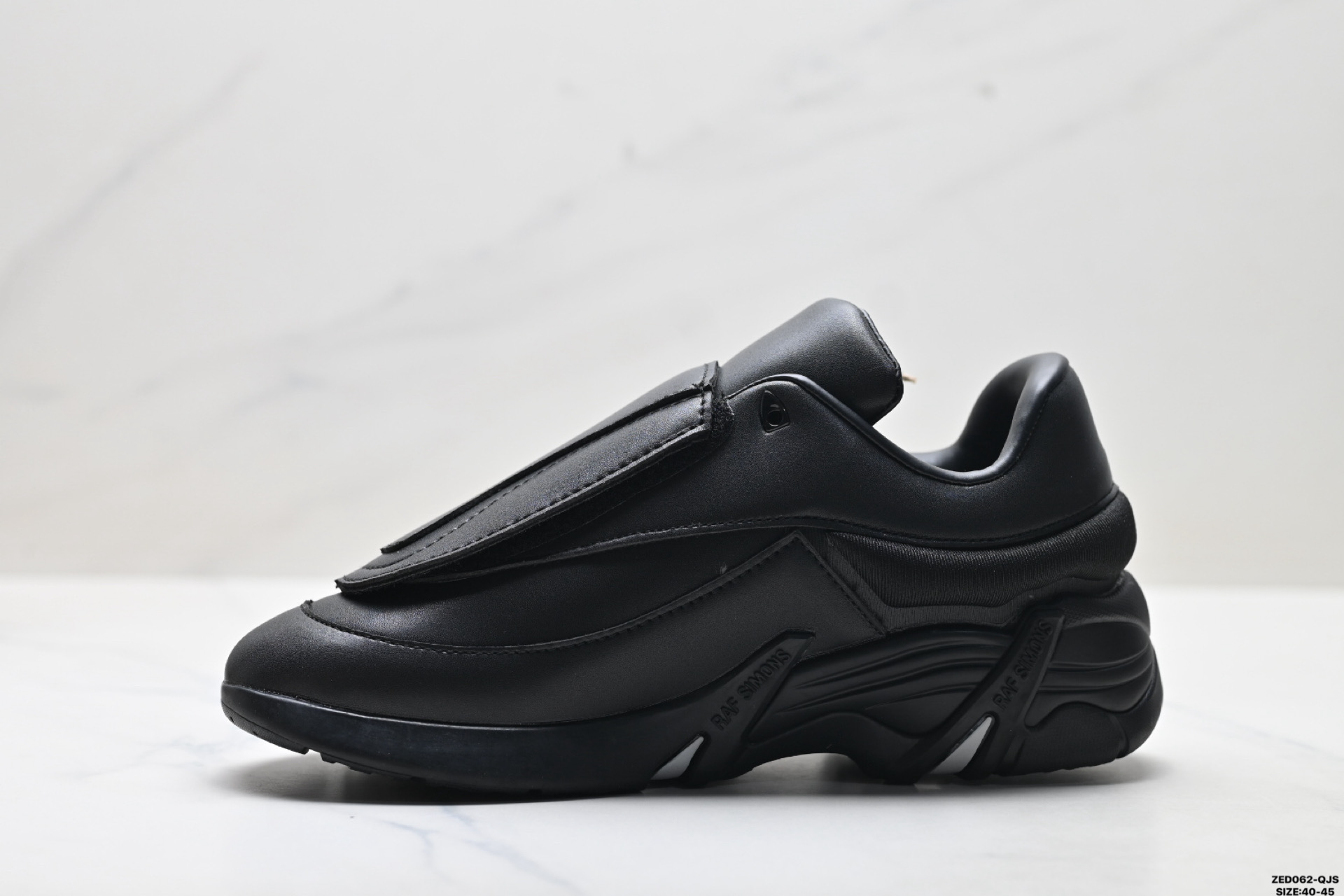 280 RAF SIMONS CYLON-21 潮流运动 织物皮革 圆头系带 低帮休闲鞋 HR740001L-0003-Chinese UA Cheap High Quatity Brand Clothes Bags handbags Sneakers wholesale wholesaler seller from China Factory suppliers Fashion Clothing Shoes best Quality Beautiful Price 280 RAF SIMONS CYLON-21 潮流运动 织物皮革 圆头系带 低帮休闲鞋 HR740001L-0003