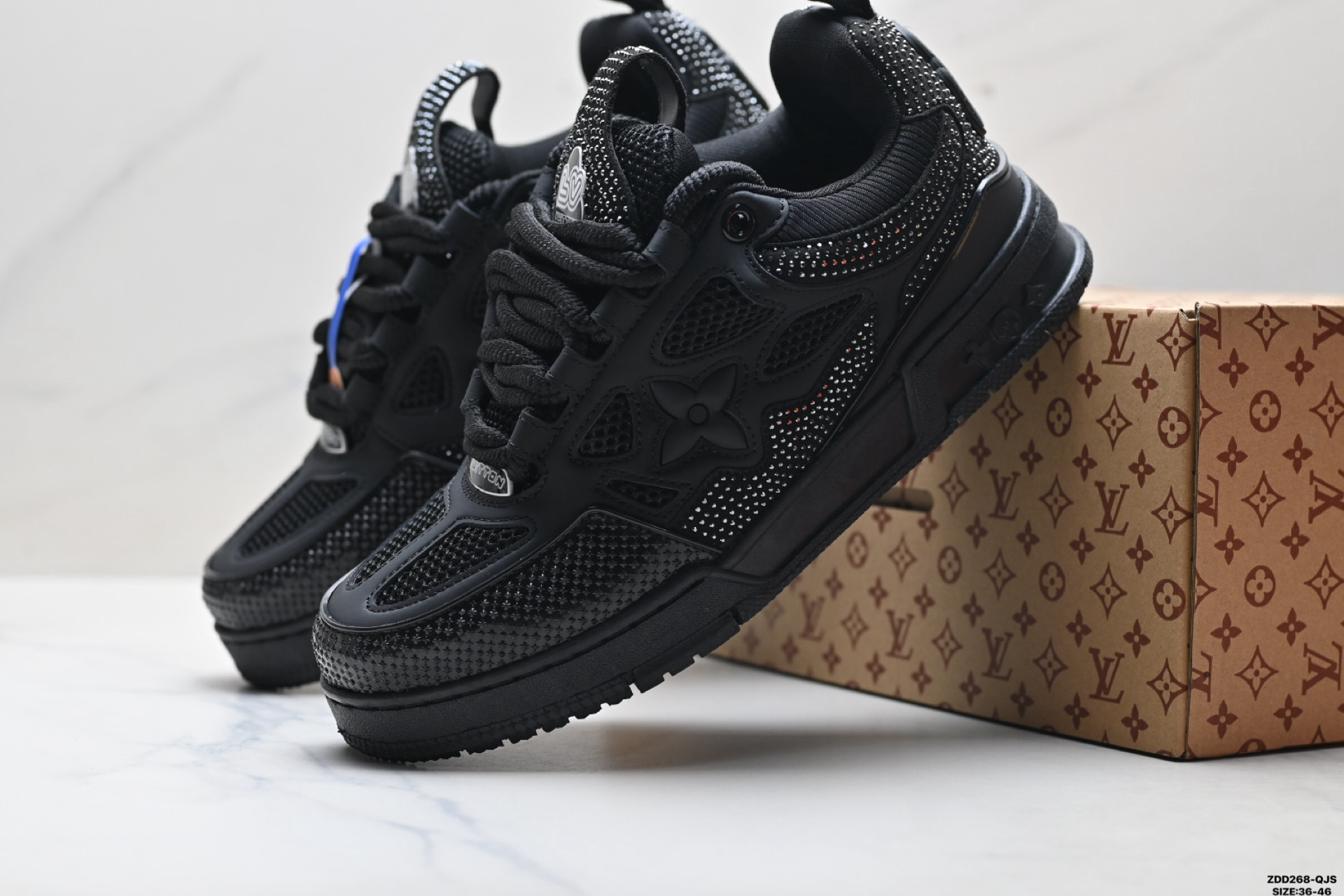 250 Louis Vuitton Trainer Sneaker Low 路易威登 休闲运动文化百搭板鞋-Chinese UA Cheap High Quatity Brand Clothes Bags handbags Sneakers wholesale wholesaler seller from China Factory suppliers Fashion Clothing Shoes best Quality Beautiful Price 250 Louis Vuitton Trainer Sneaker Low 路易威登 休闲运动文化百搭板鞋