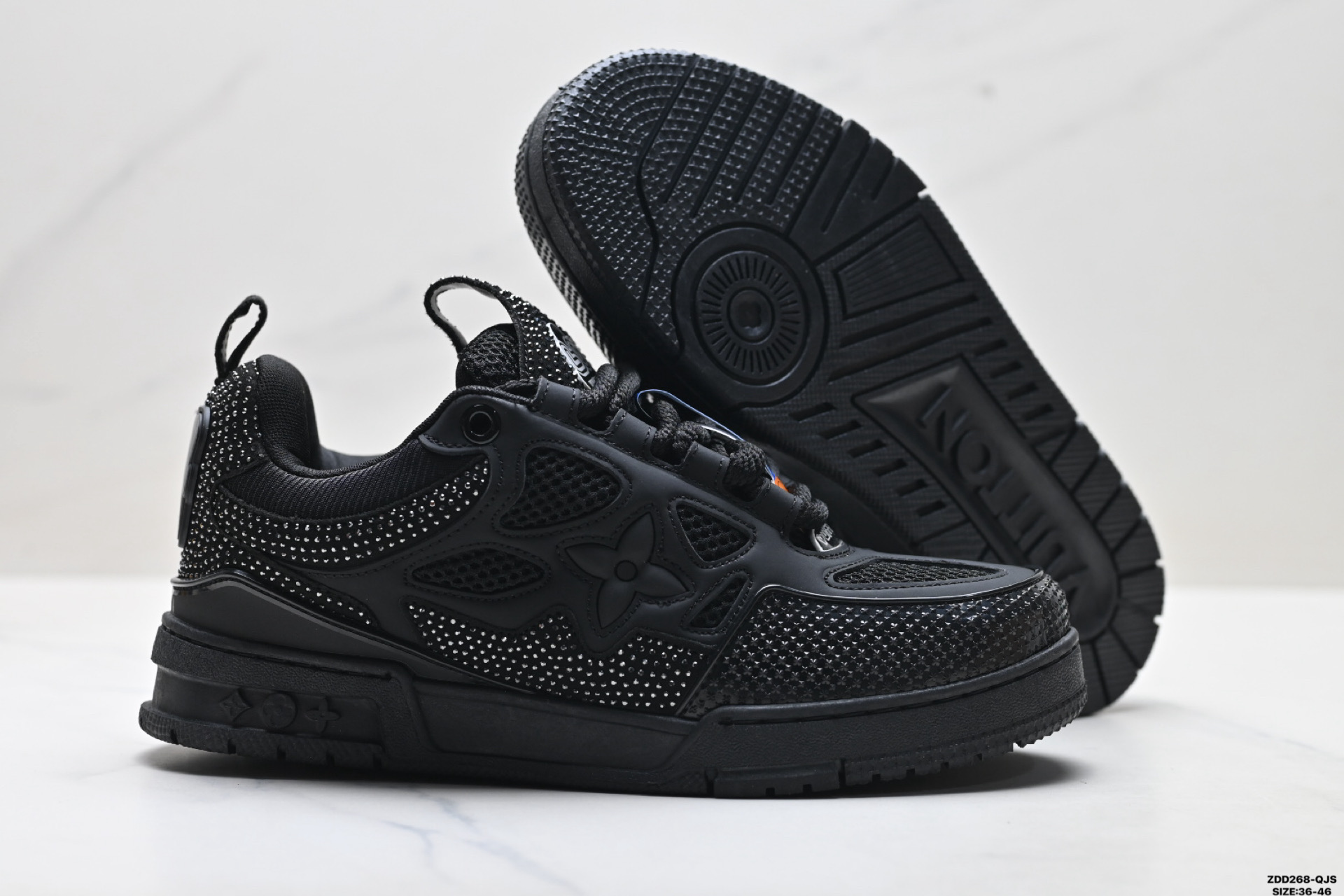 250 Louis Vuitton Trainer Sneaker Low 路易威登 休闲运动文化百搭板鞋-Chinese UA Cheap High Quatity Brand Clothes Bags handbags Sneakers wholesale wholesaler seller from China Factory suppliers Fashion Clothing Shoes best Quality Beautiful Price 250 Louis Vuitton Trainer Sneaker Low 路易威登 休闲运动文化百搭板鞋