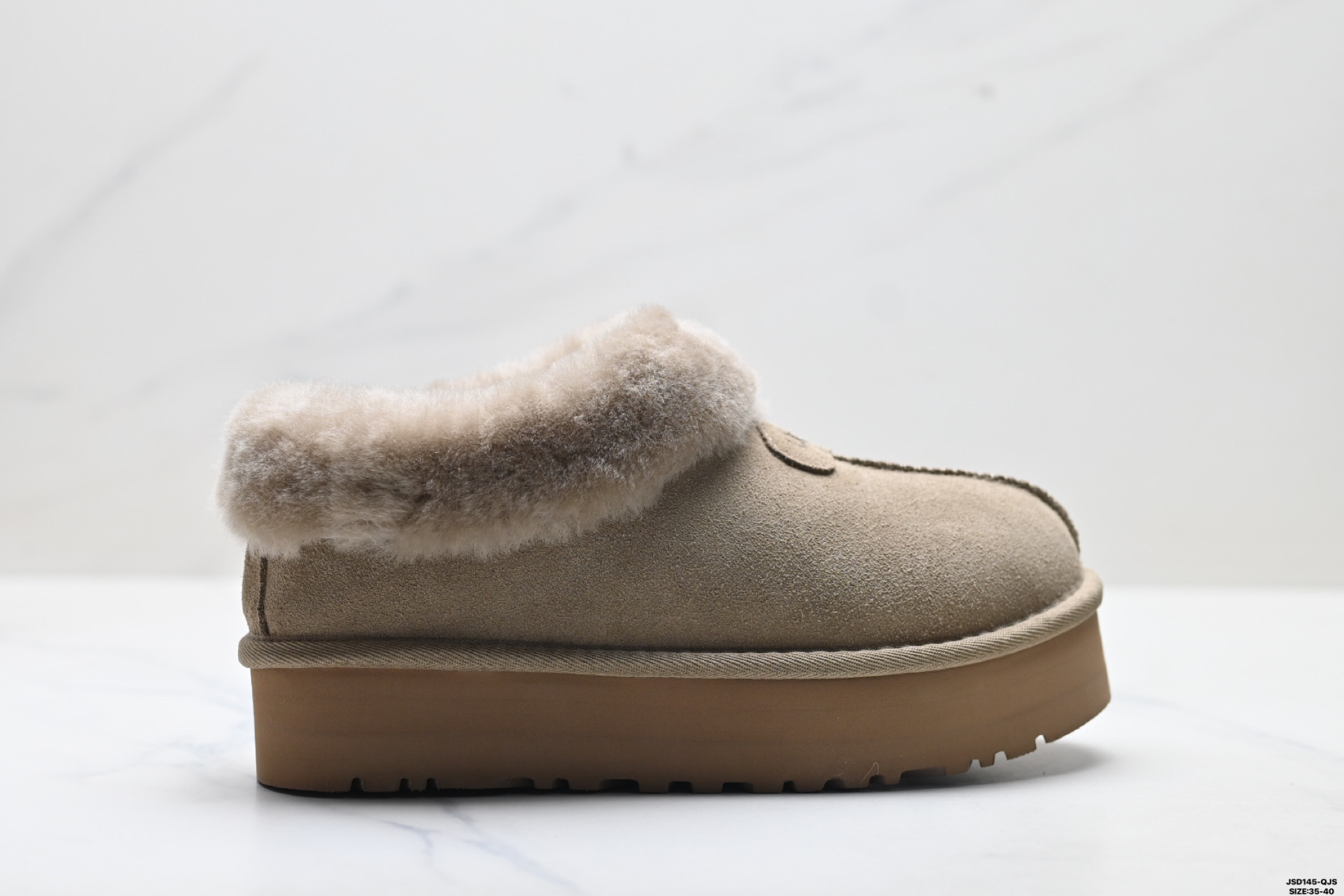 220 UGG DAKOTA 舒适柔软时尚 耐磨增高保暖 一脚蹬保暖雪地靴 1134810-Chinese UA Cheap High Quatity Brand Clothes Bags handbags Sneakers wholesale wholesaler seller from China Factory suppliers Fashion Clothing Shoes best Quality Beautiful Price 220 UGG DAKOTA 舒适柔软时尚 耐磨增高保暖 一脚蹬保暖雪地靴 1134810