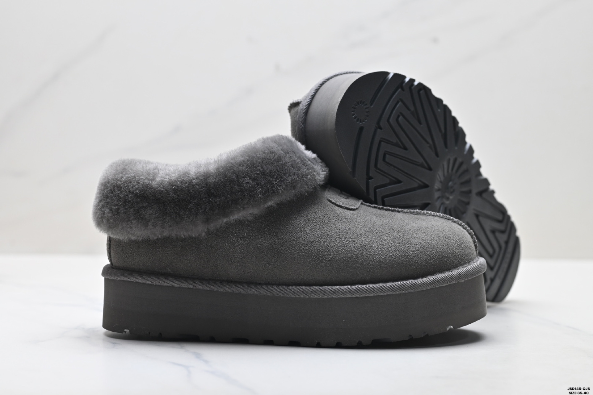 220 UGG DAKOTA 舒适柔软时尚 耐磨增高保暖 一脚蹬保暖雪地靴 1134810-Chinese UA Cheap High Quatity Brand Clothes Bags handbags Sneakers wholesale wholesaler seller from China Factory suppliers Fashion Clothing Shoes best Quality Beautiful Price 220 UGG DAKOTA 舒适柔软时尚 耐磨增高保暖 一脚蹬保暖雪地靴 1134810