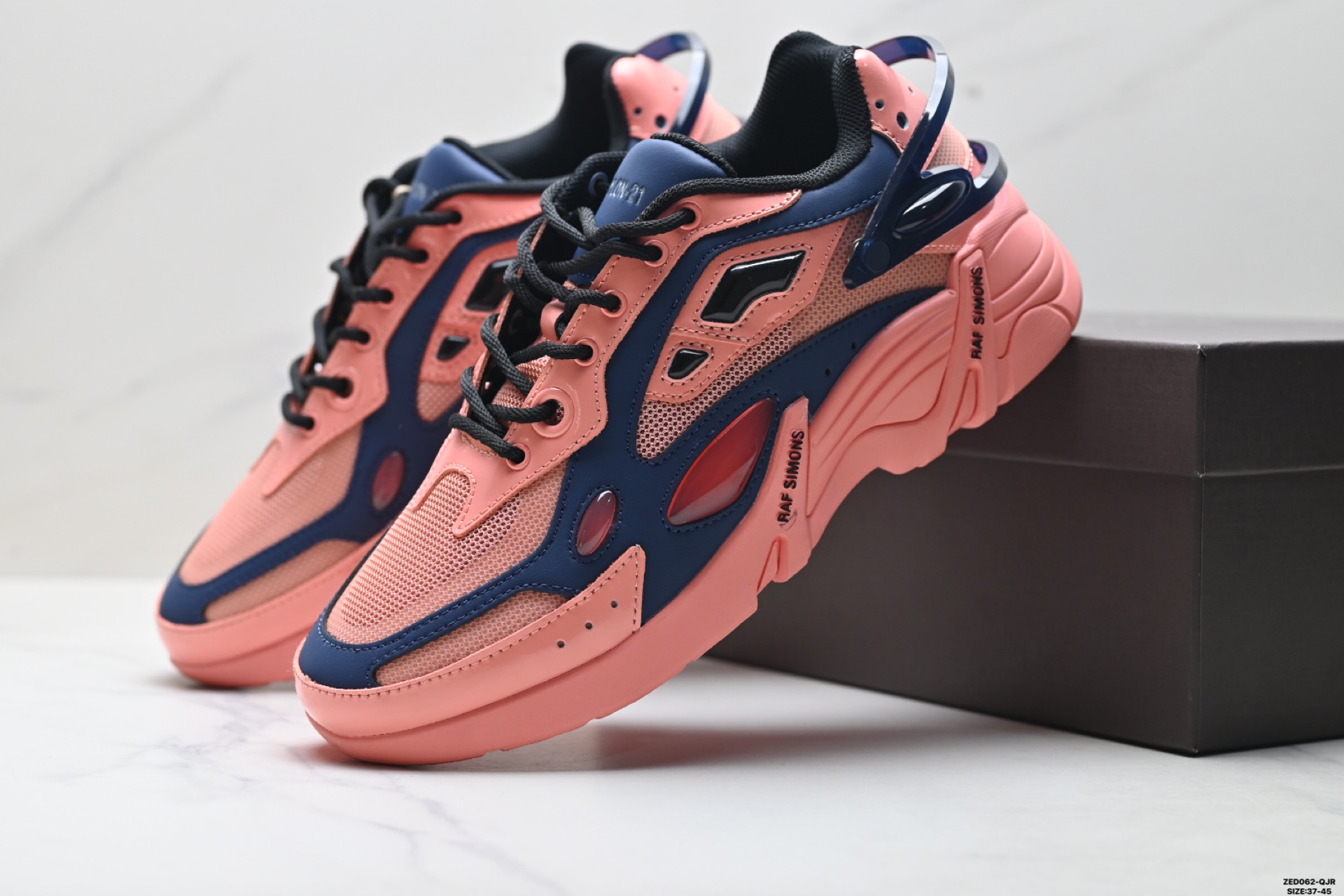 280 RAF SIMONS CYLON-21 潮流运动 织物皮革 圆头系带 低帮休闲鞋 采用光滑皮革 HR740010L-33O-Chinese UA Cheap High Quatity Brand Clothes Bags handbags Sneakers wholesale wholesaler seller from China Factory suppliers Fashion Clothing Shoes best Quality Beautiful Price 280 RAF SIMONS CYLON-21 潮流运动 织物皮革 圆头系带 低帮休闲鞋 采用光滑皮革 HR740010L-33O