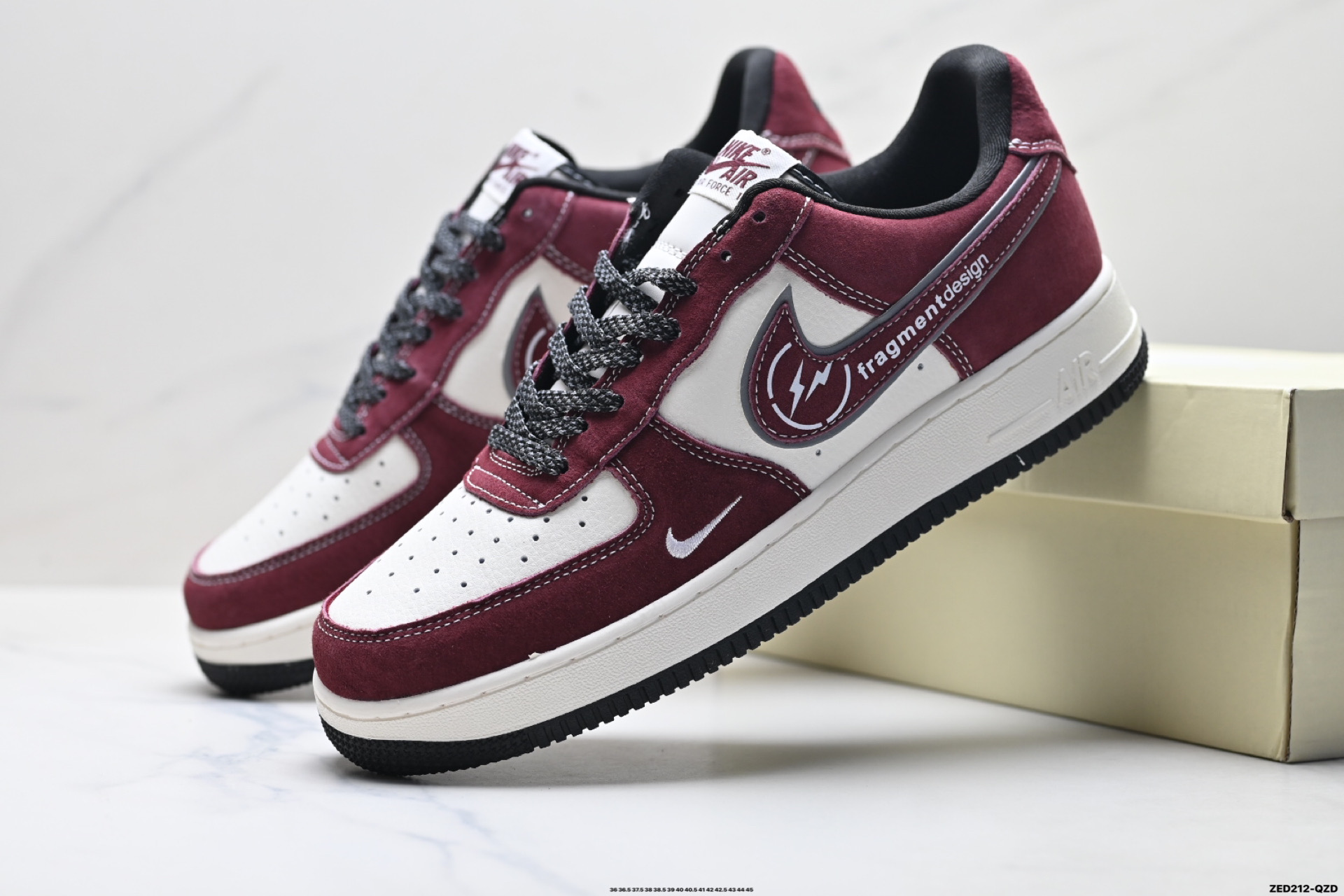 NIKE AIR FORCE 1‘07 LV8 SS1979-002