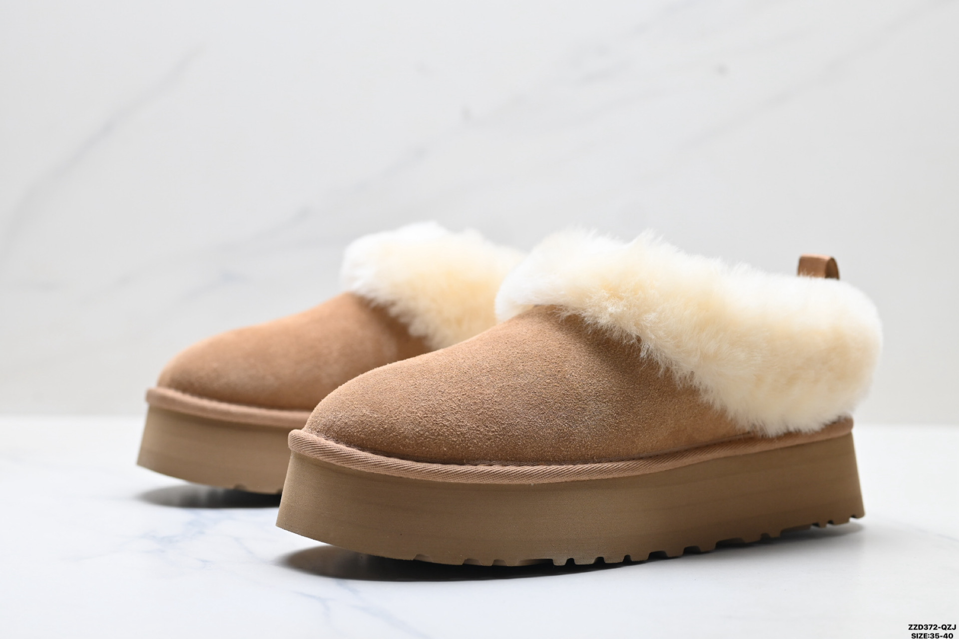UGG CLASSIC MINI 轻便舒适 麂皮 低帮保暖雪地靴 1171393-Top High Quatity Cheap Sneakers Fashion Clothing Clothes Bags handbags Shoes of all Brand wholesale With The best Quality And Beautiful Price from China Factory Chinese suppliers wholesaler seller UGG CLASSIC MINI 轻便舒适 麂皮 低帮保暖雪地靴 1171393