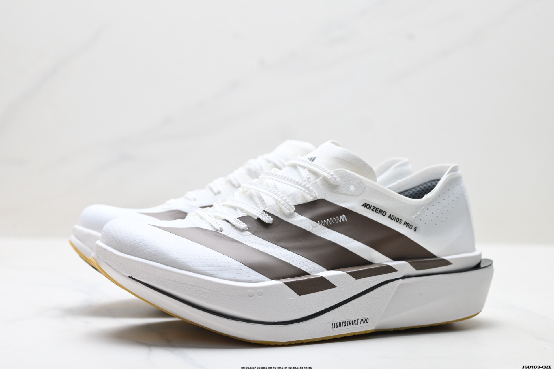 Adidas Adizero Adios 5 M 阿迪达斯 马拉松飞线贾卡轻质透气休闲运动跑步鞋 K18770