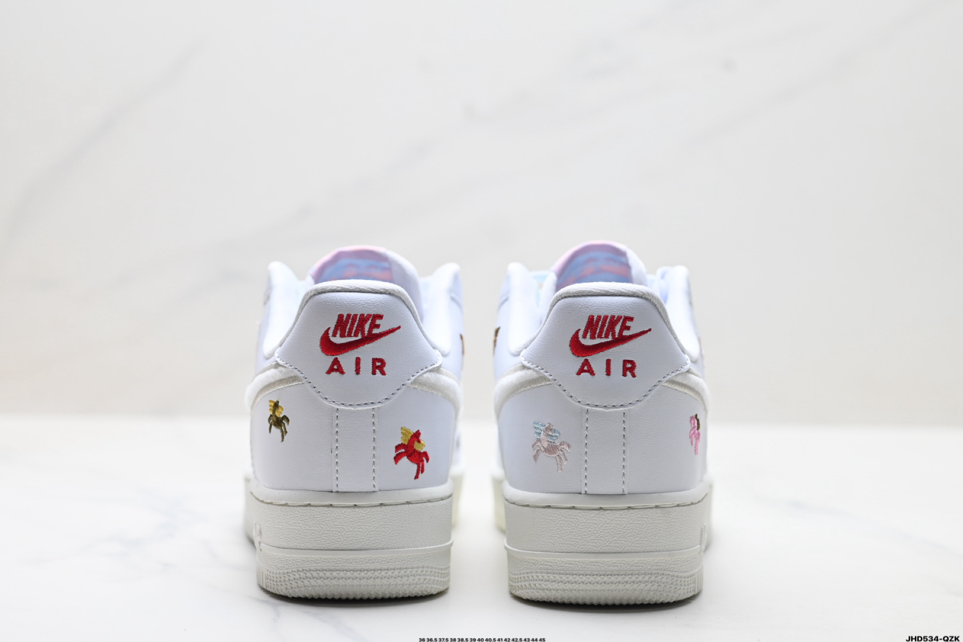 Nike Air Force 1'07 马年限定 CNY新年款 脱缰系列 耐克 空军一号 经典舒适 透气 低帮板鞋 IQ1143-100-Top High Quatity Cheap Sneakers Fashion Clothing Clothes Bags handbags Shoes of all Brand wholesale With The best Quality And Beautiful Price from China Factory Chinese suppliers wholesaler seller Nike Air Force 1'07 马年限定 CNY新年款 脱缰系列 耐克 空军一号 经典舒适 透气 低帮板鞋 IQ1143-100