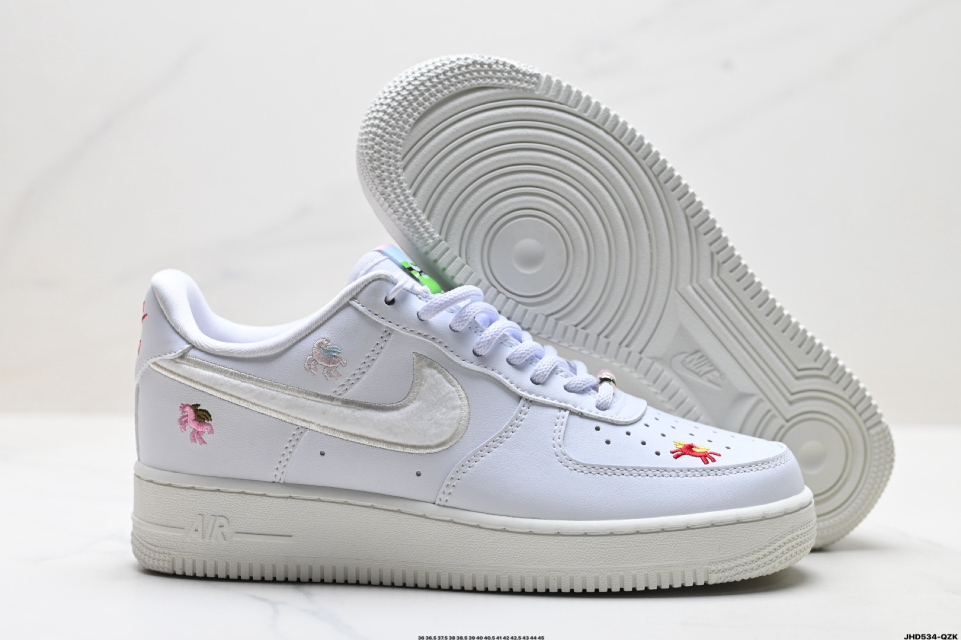 Nike Air Force 1'07 马年限定 CNY新年款 脱缰系列 耐克 空军一号 经典舒适 透气 低帮板鞋 IQ1143-100-Top High Quatity Cheap Sneakers Fashion Clothing Clothes Bags handbags Shoes of all Brand wholesale With The best Quality And Beautiful Price from China Factory Chinese suppliers wholesaler seller Nike Air Force 1'07 马年限定 CNY新年款 脱缰系列 耐克 空军一号 经典舒适 透气 低帮板鞋 IQ1143-100