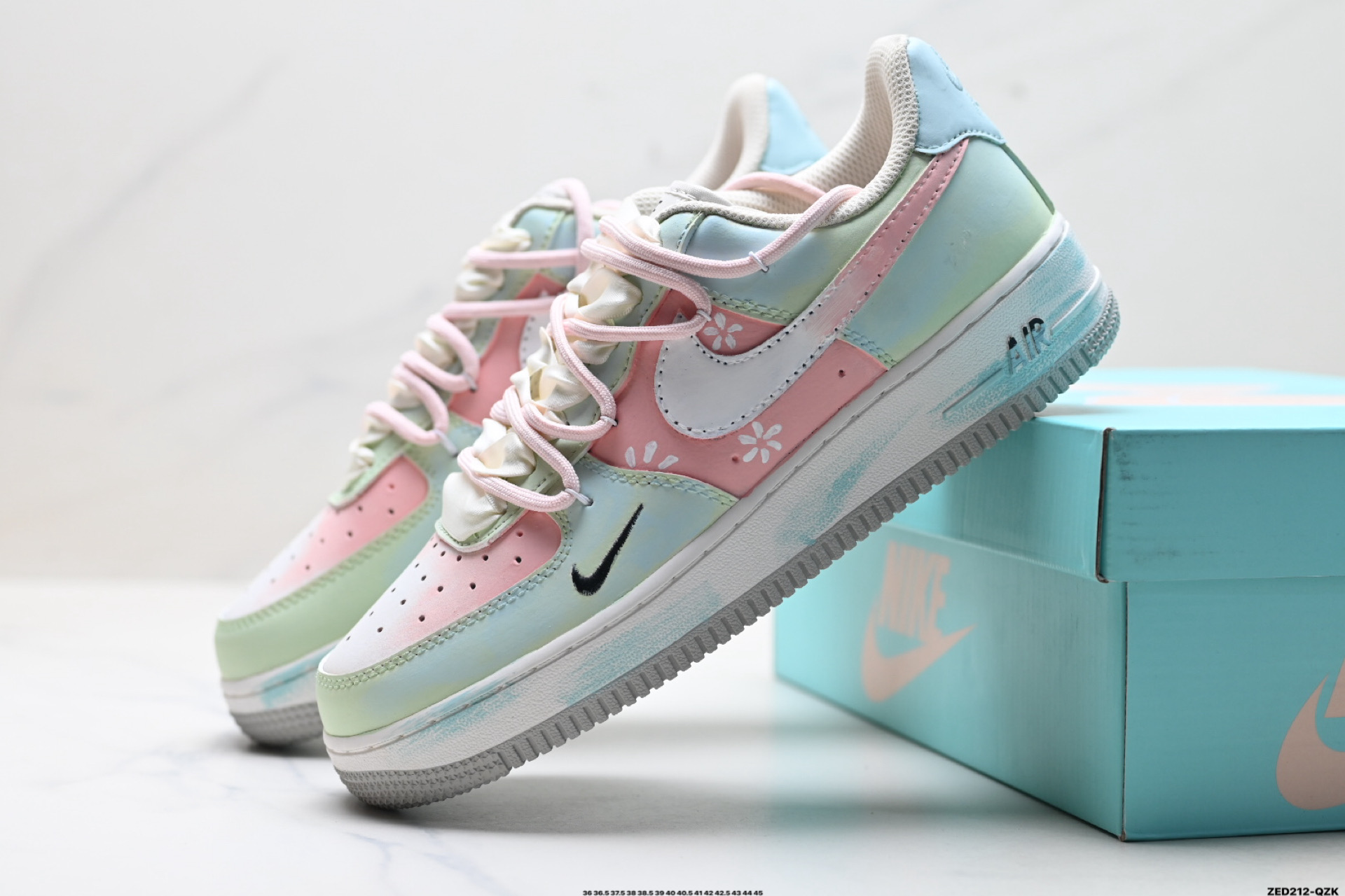 NIKE AIR FORCE 1‘07 LV8 FB1839-818