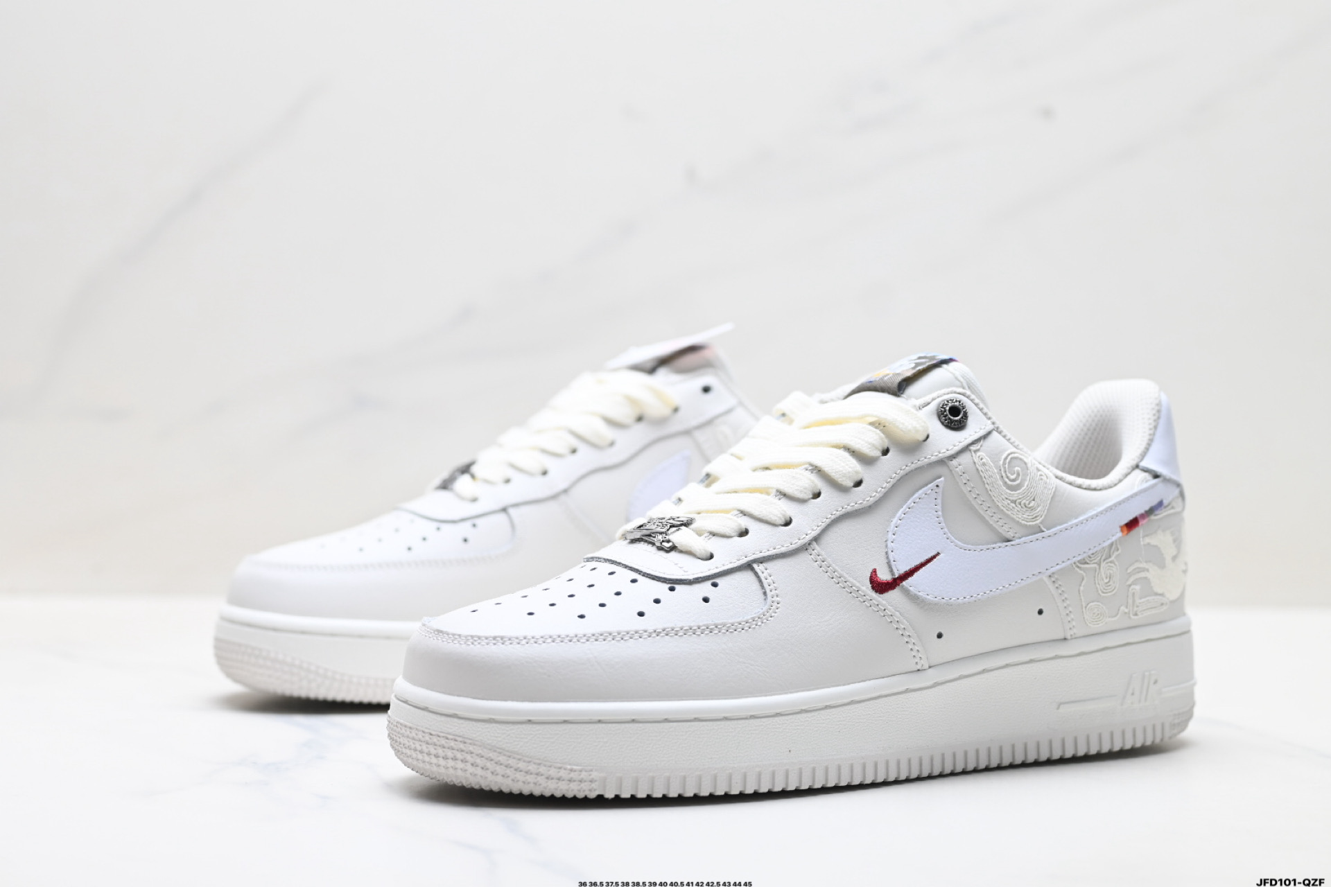 NIKE AIR FORCE 1‘07 IQ1119-011