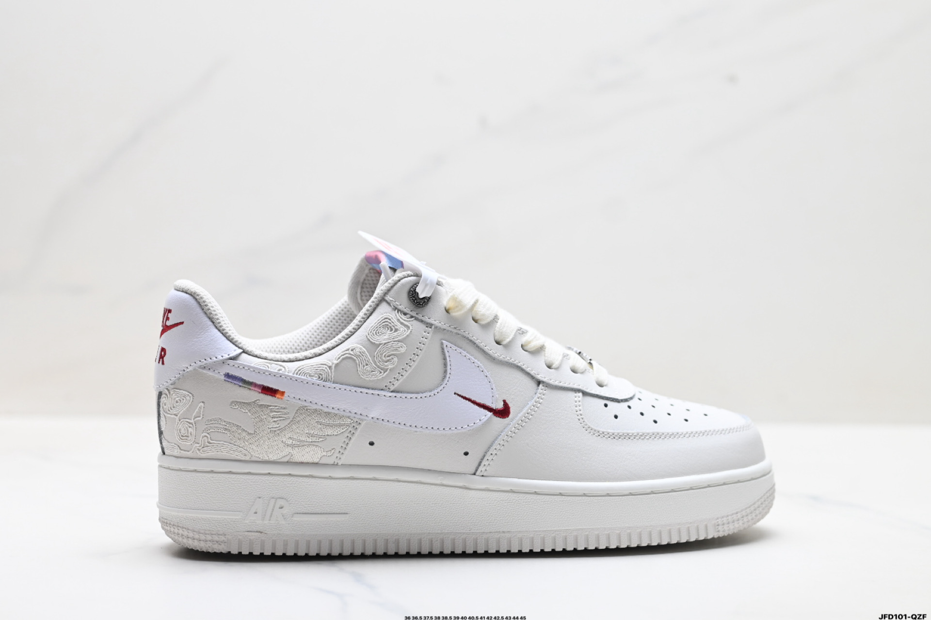 NIKE AIR FORCE 1‘07 IQ1119-011