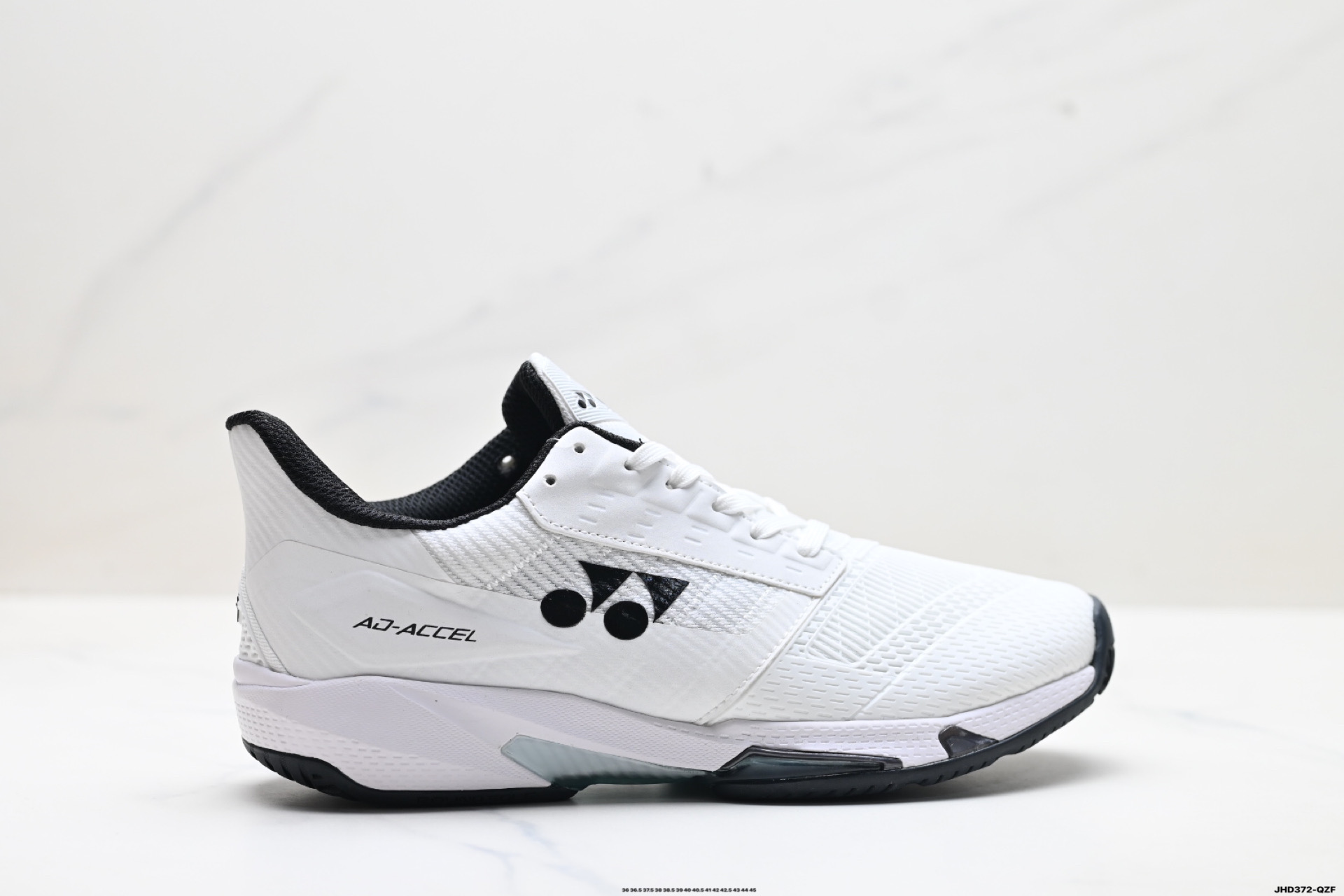 🈴️💰180
公司级✅YONEX尤尼克斯网球鞋男女专业比赛训练鞋轻量耐磨运动鞋
弯曲+加长TPU翅片提升变向速度ACCEL BOOSTER的中心部分为外转力提强度,并具有灵活性,通过控制足部的弯折情况、来提升变向速度
动力垫科技轻质、不易疲劳,动力垫是YONEX独家开发的轻量吸震材料,落地时能有效缓解冲击,将其能量转换为下一步的动力
货号:SHTAAMA
尺码:36 36.5 37.5 38 38.5 39 40 40.5 41 42 42.5 43 44 45
lD:JHD372-QZF