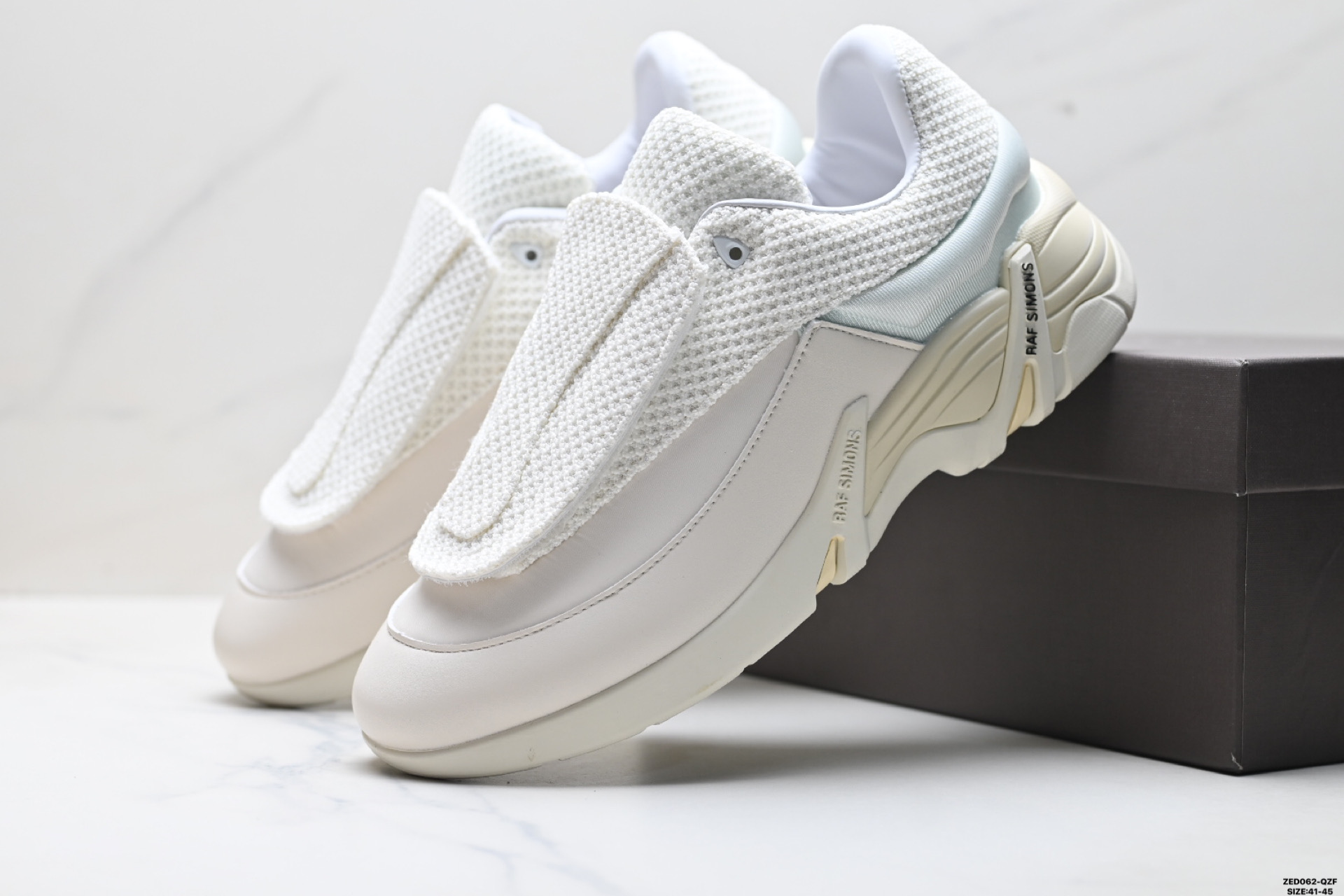 280 RAF SIMONS CYLON-21 潮流运动 织物皮革 圆头系带 低帮休闲鞋 HR740006S