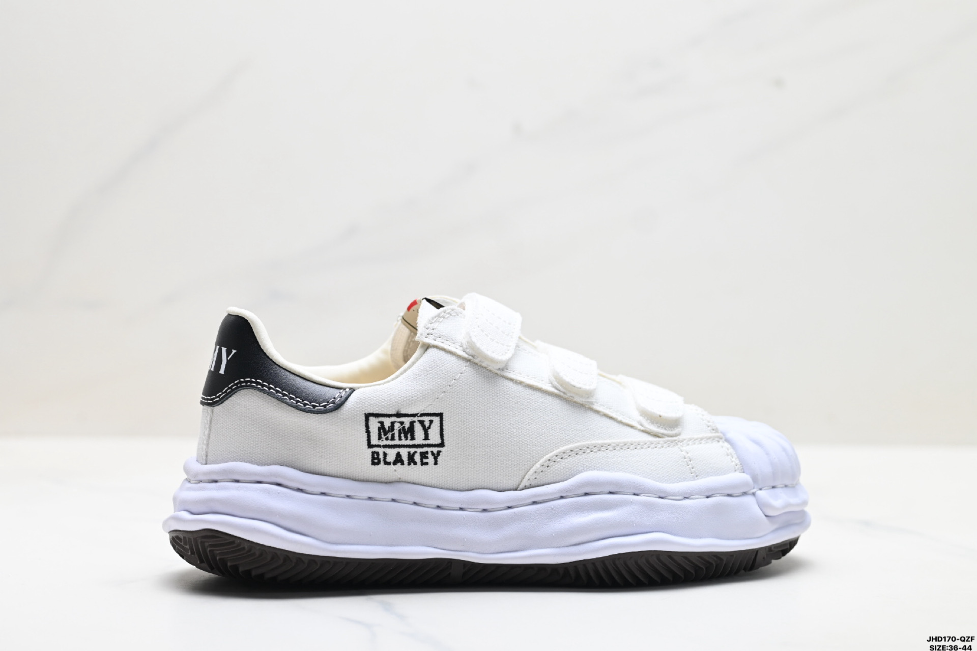 💰180
公司级✅MIHARA YASUHIRO三原康裕 Hank 运动 低帮 MMY时尚帆布板鞋
尺码:36-44
ID:JHD170-QZF