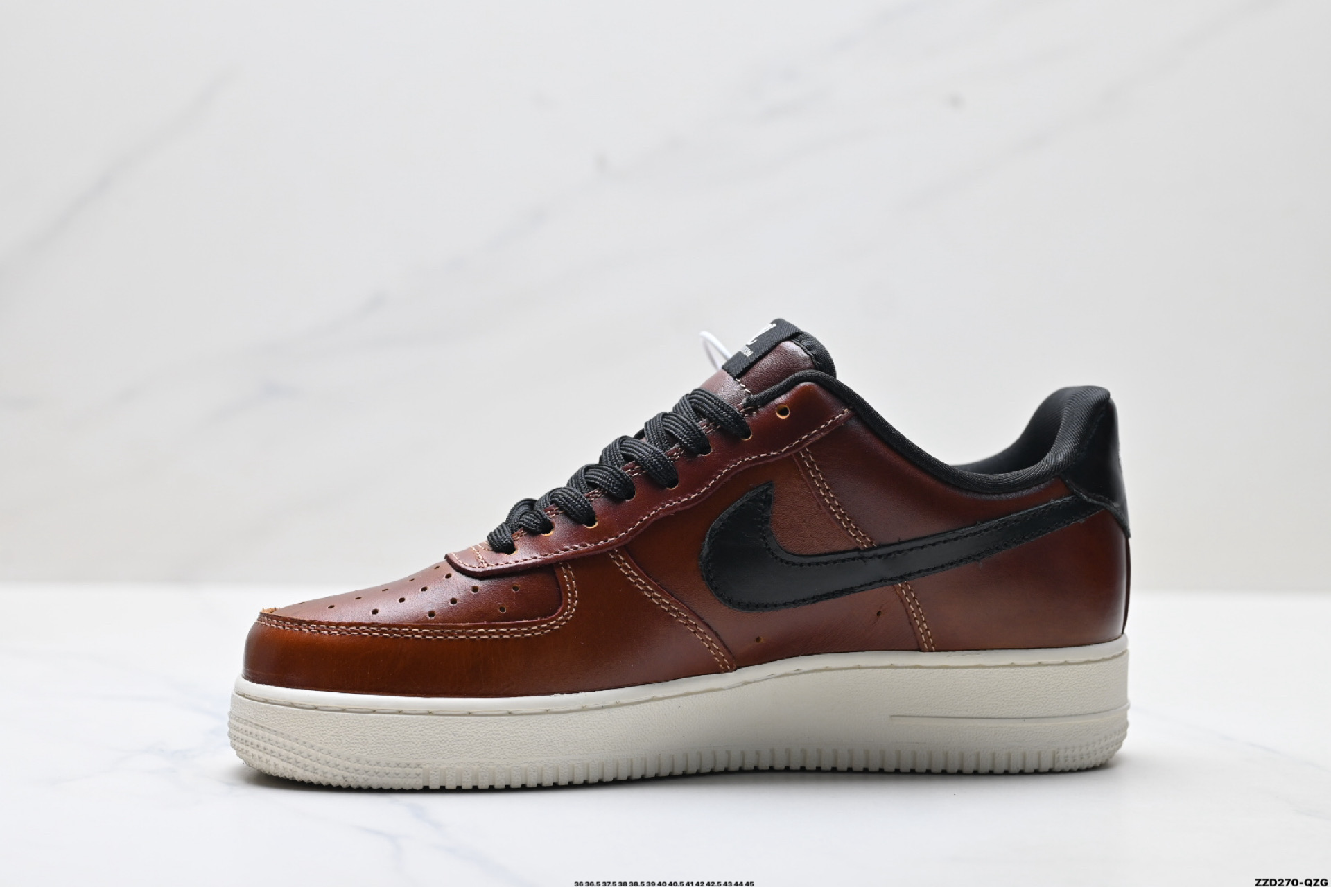 NIKE AIR FORCE 1‘07 LV8 DF0188-120