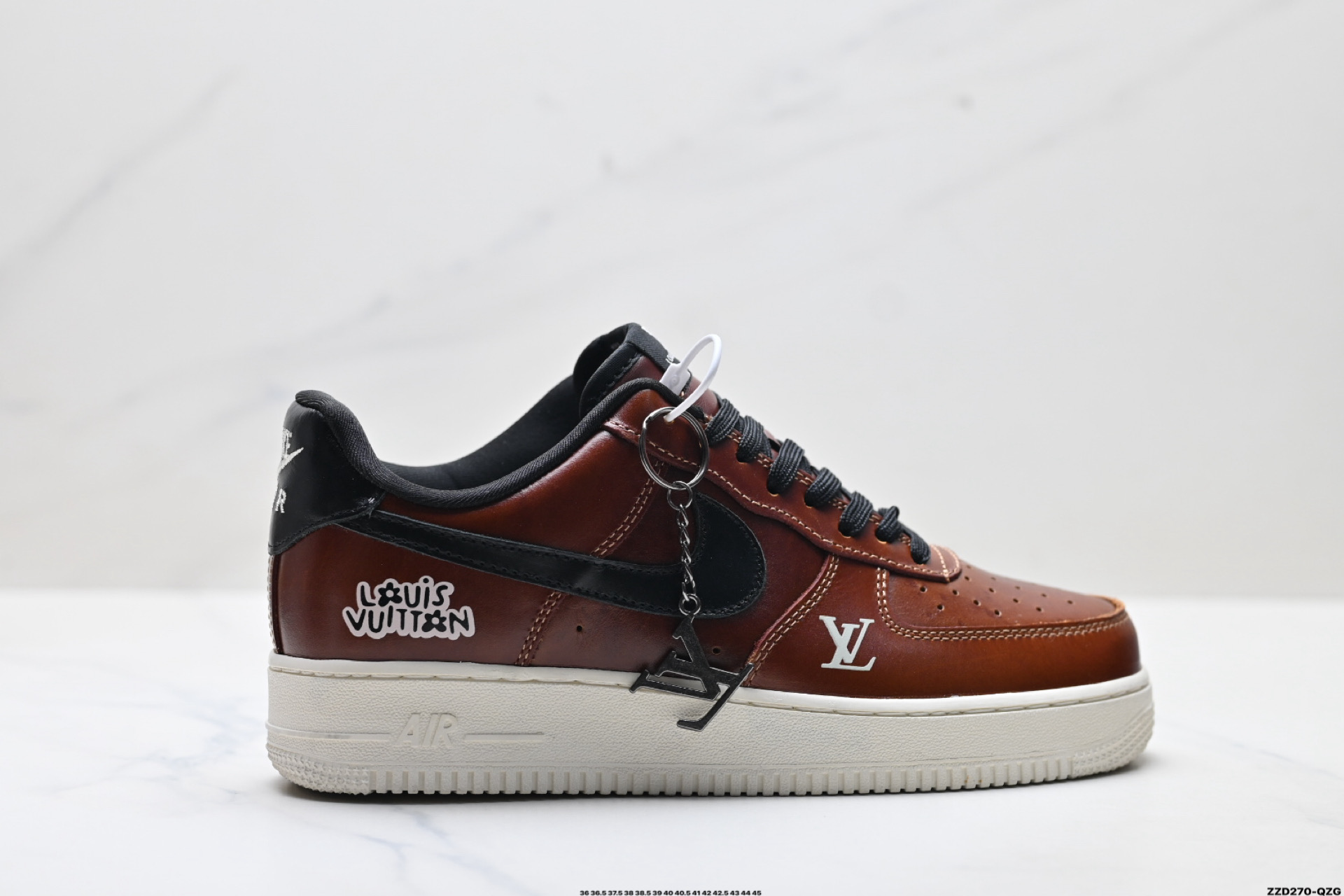 NIKE AIR FORCE 1‘07 LV8 DF0188-120