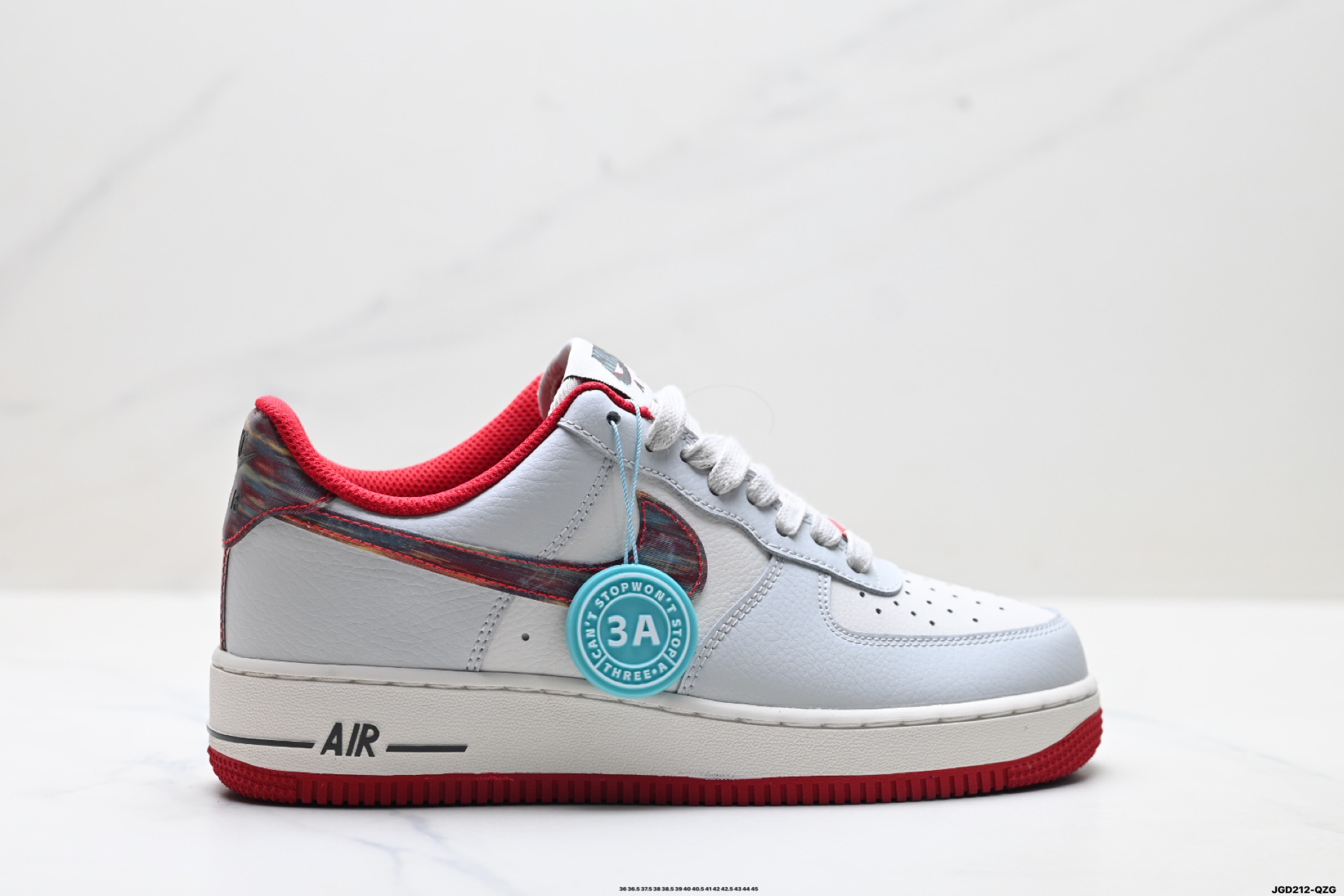 NIKE AIR FORCE 1‘07 lM7380-030 NIKE AIR FORCE 1‘07 lM7380-030