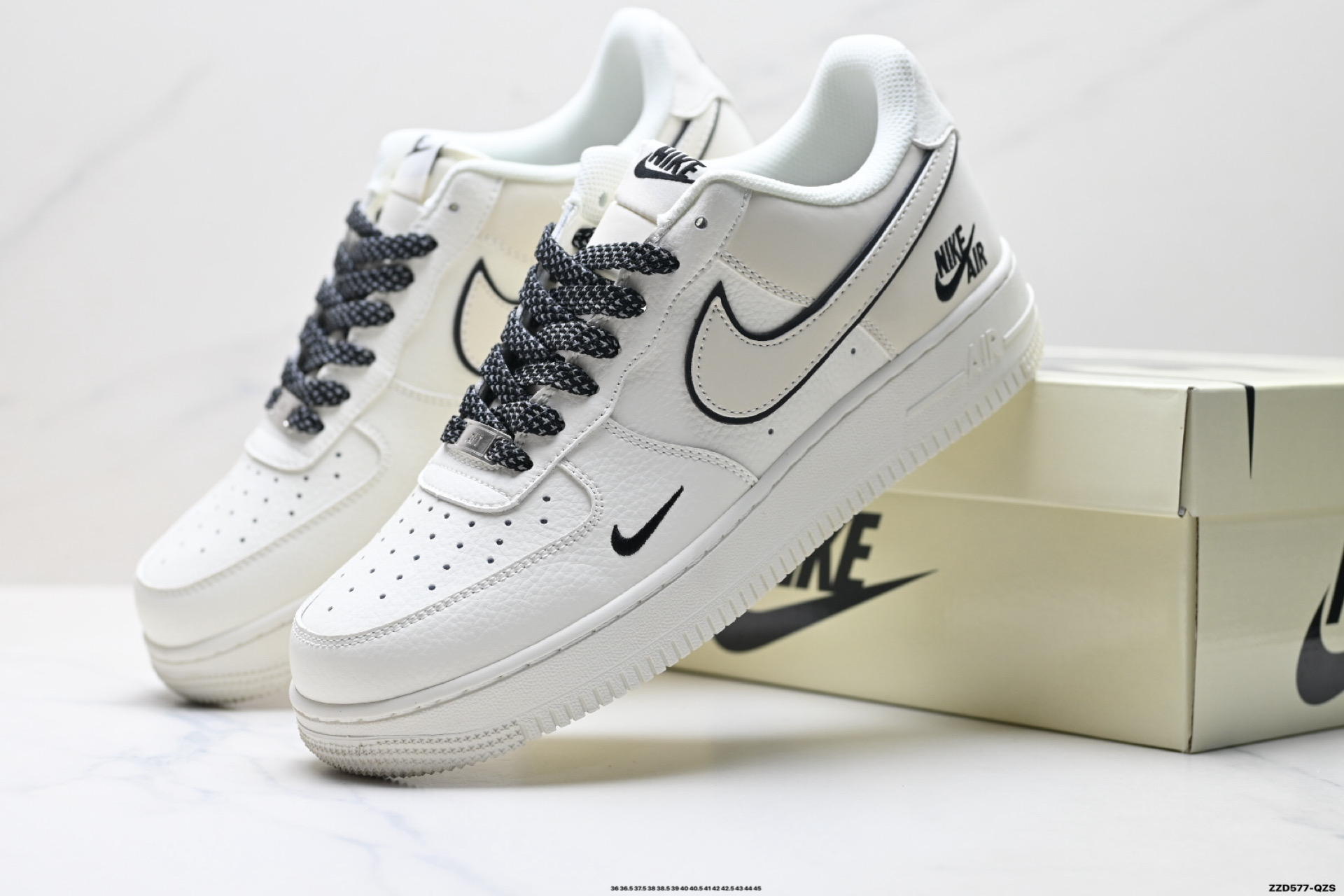 270 NIKE AIR FORCE 1‘07 CS5288-051