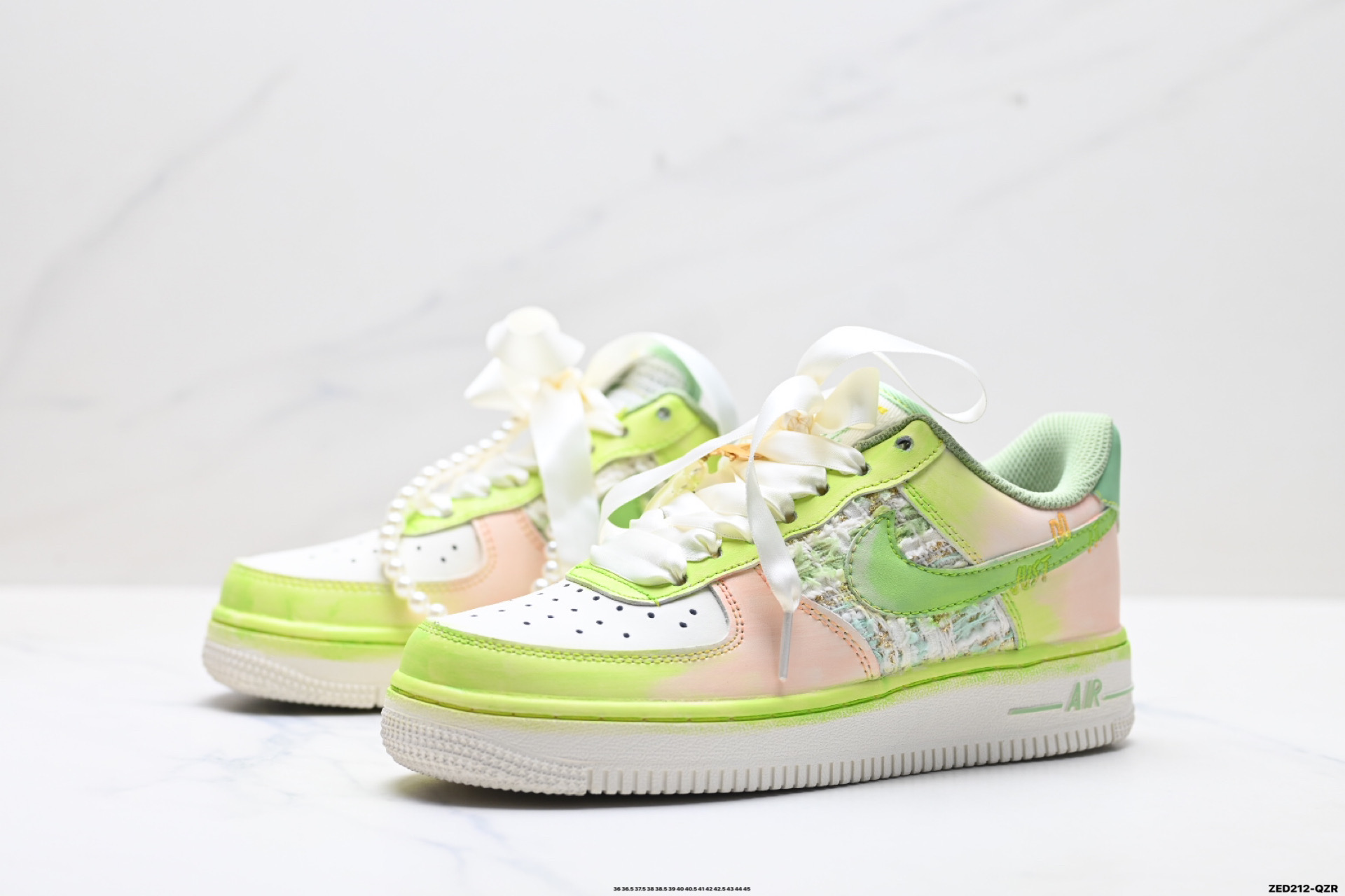 NIKE AIR FORCE 1‘07 LV8 FJ7740-101 NIKE AIR FORCE 1‘07 LV8 FJ7740-101