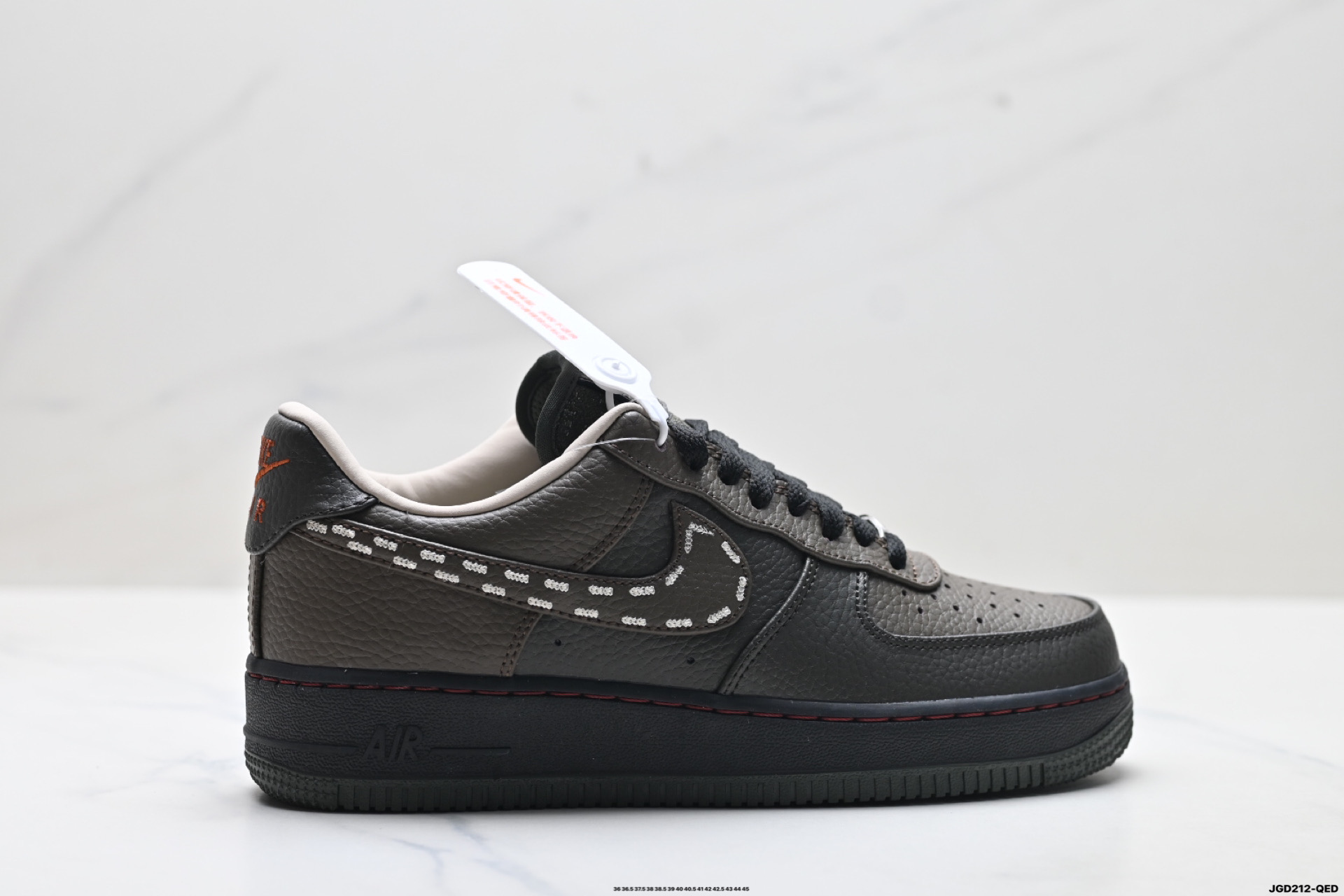 NIKE AIR FORCE 1‘07 IQ1122-320 NIKE AIR FORCE 1‘07 IQ1122-320