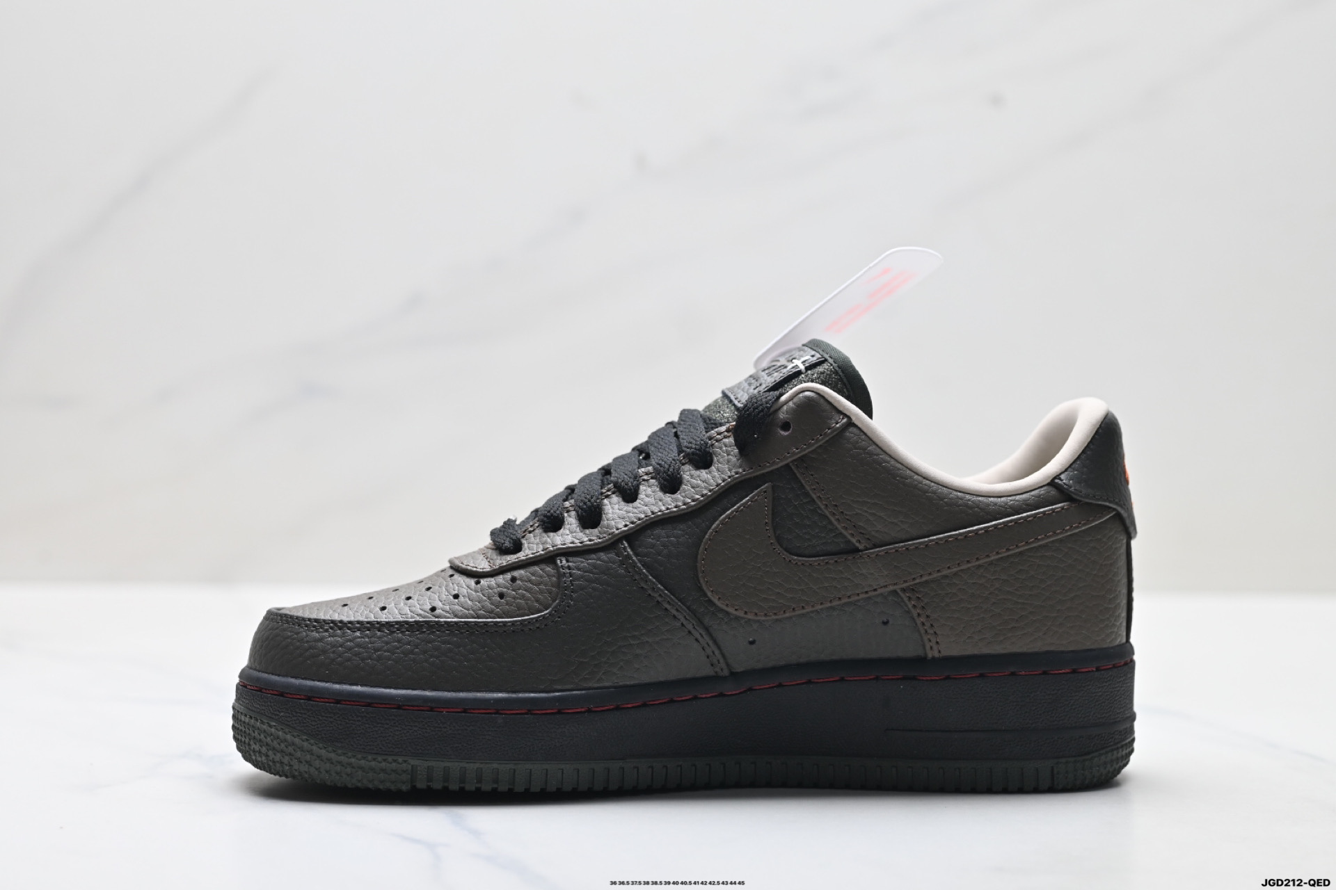 NIKE AIR FORCE 1‘07 IQ1122-320 NIKE AIR FORCE 1‘07 IQ1122-320