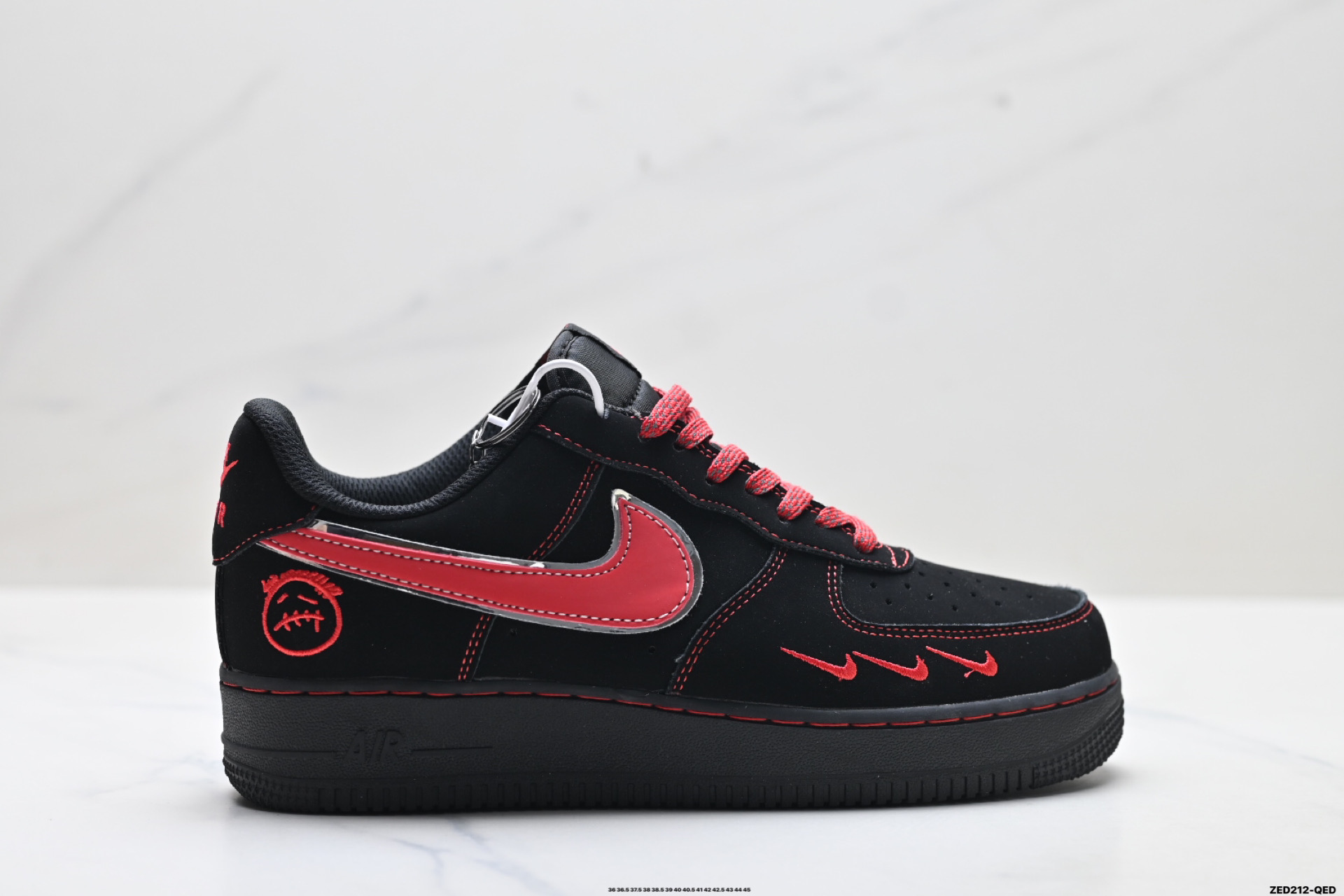 NIKE AIR FORCE 1‘07 DD1982-339 NIKE AIR FORCE 1‘07 DD1982-339