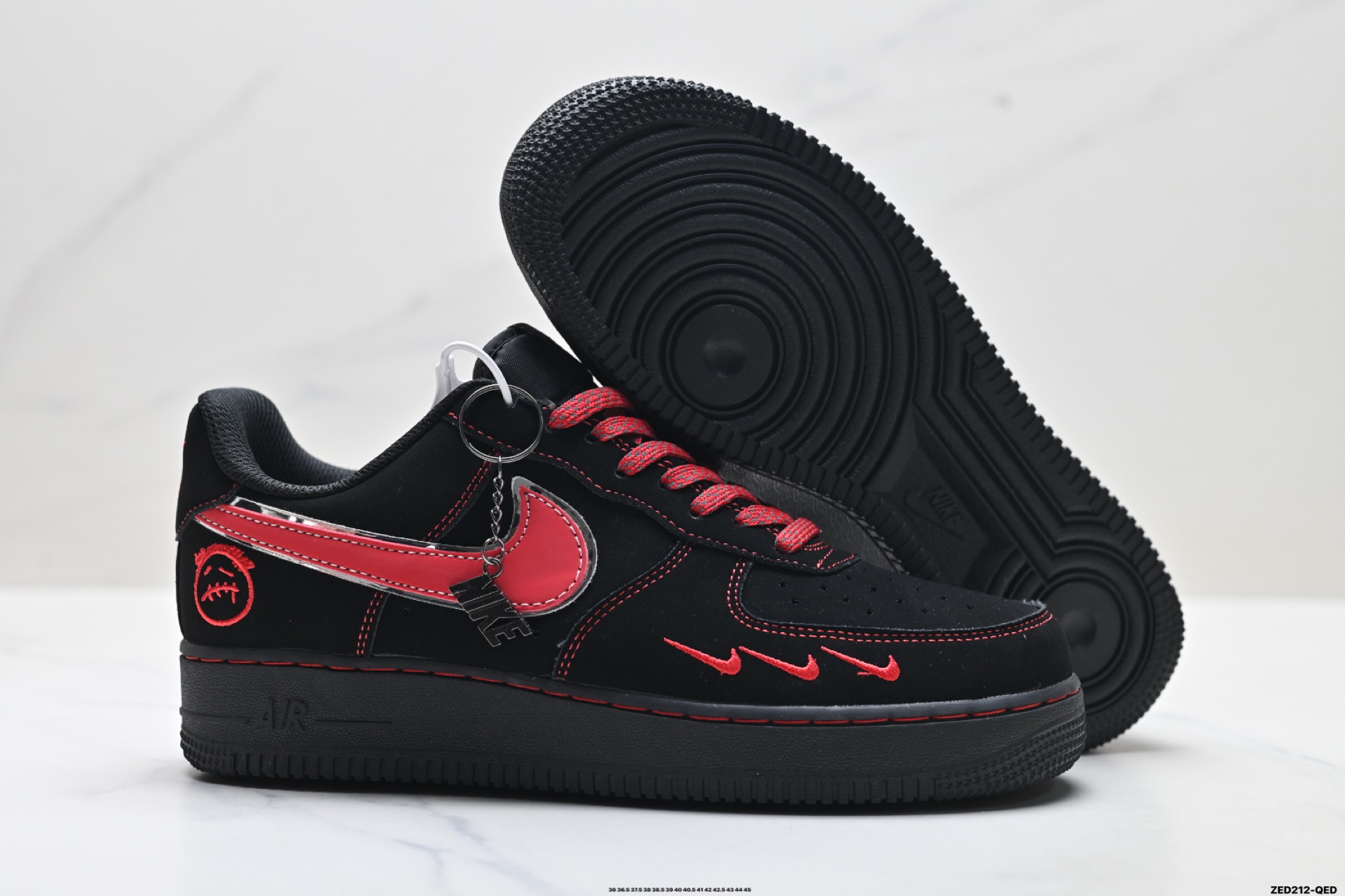 NIKE AIR FORCE 1‘07 DD1982-339 NIKE AIR FORCE 1‘07 DD1982-339