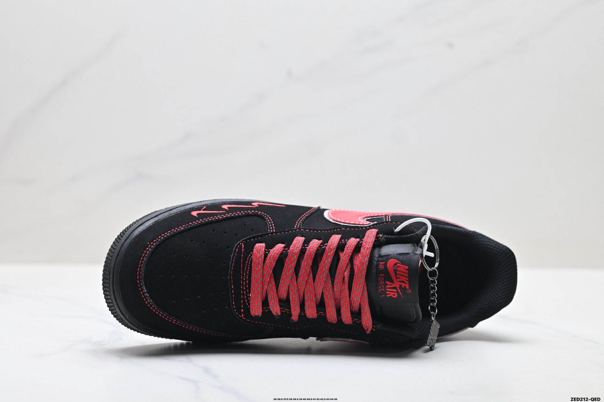 NIKE AIR FORCE 1‘07 DD1982-339 NIKE AIR FORCE 1‘07 DD1982-339