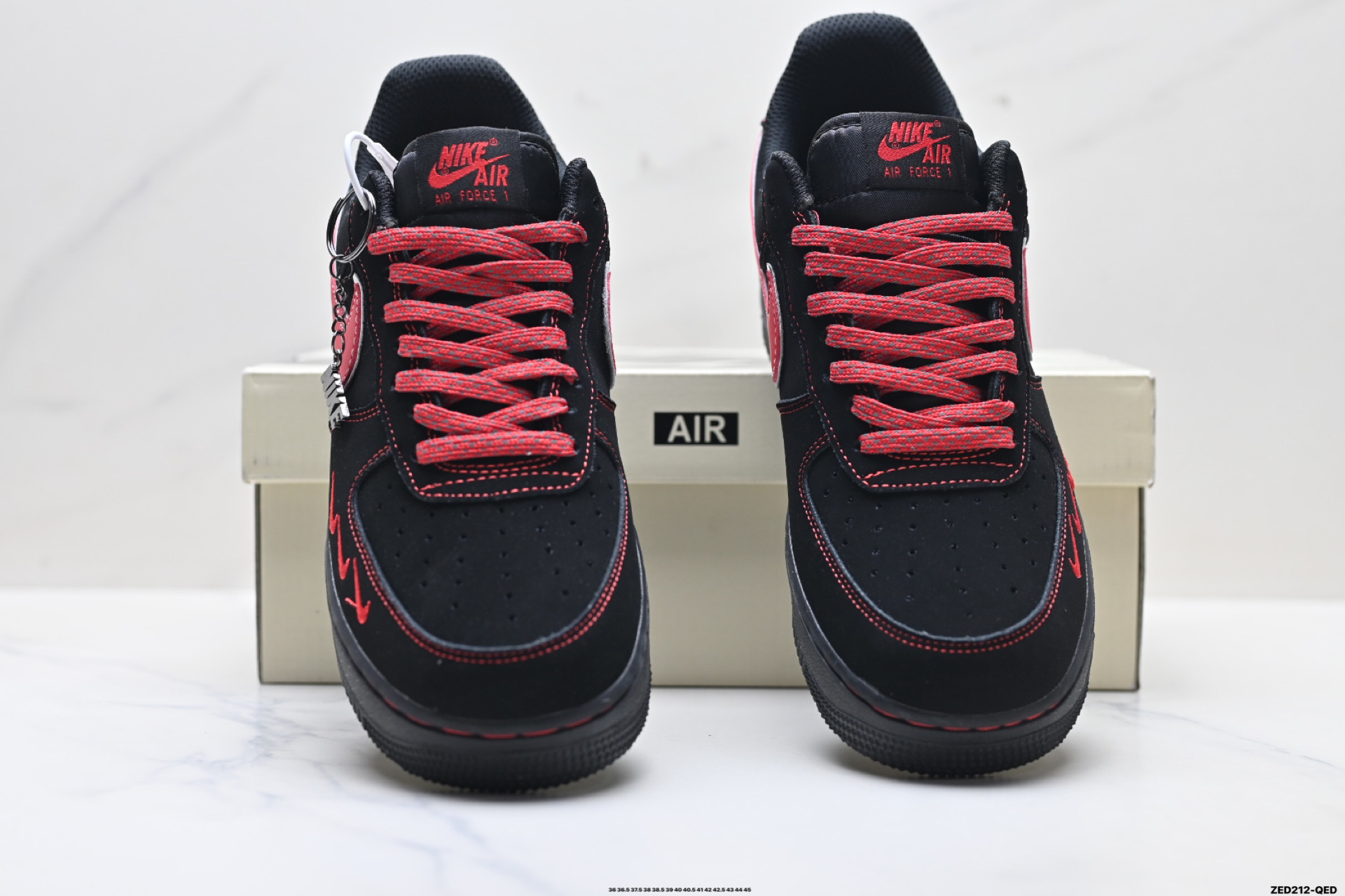 NIKE AIR FORCE 1‘07 DD1982-339 NIKE AIR FORCE 1‘07 DD1982-339