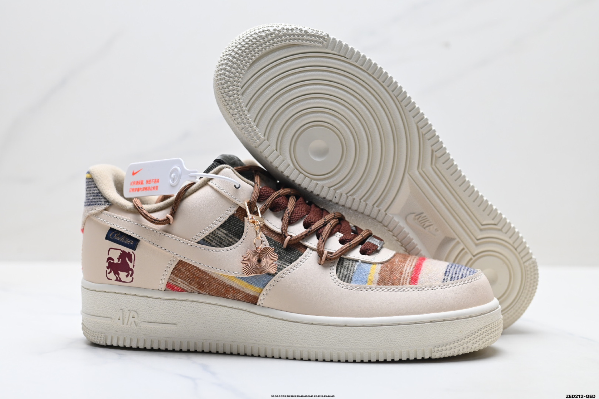 NIKE AIR FORCE 1‘07 CW1186-230 NIKE AIR FORCE 1‘07 CW1186-230