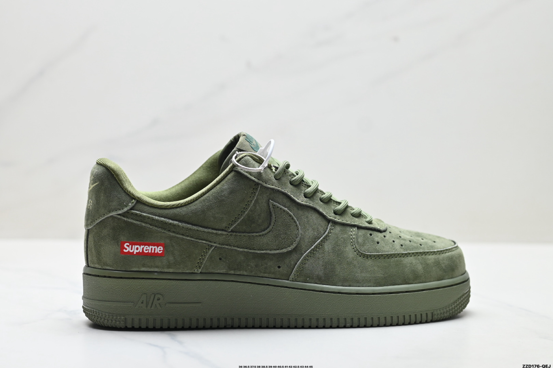 NIKE AIR FORCE 1‘07 LV8 DF0188-117 NIKE AIR FORCE 1‘07 LV8 DF0188-117