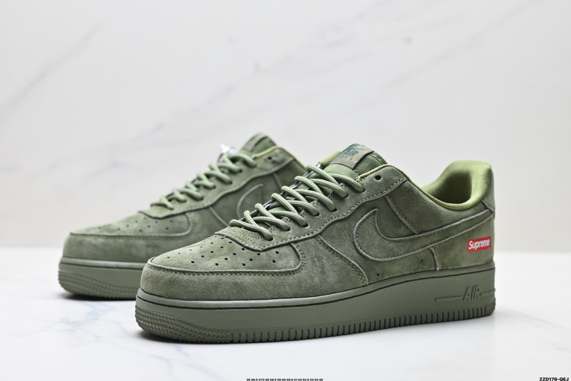 NIKE AIR FORCE 1‘07 LV8 DF0188-117 NIKE AIR FORCE 1‘07 LV8 DF0188-117