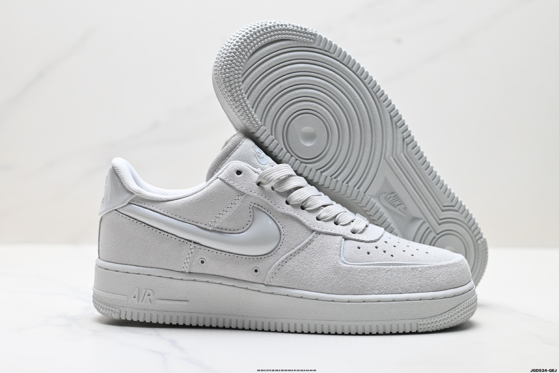 NIKE AIR FORCE 1‘07 HV4406-001 NIKE AIR FORCE 1‘07 HV4406-001