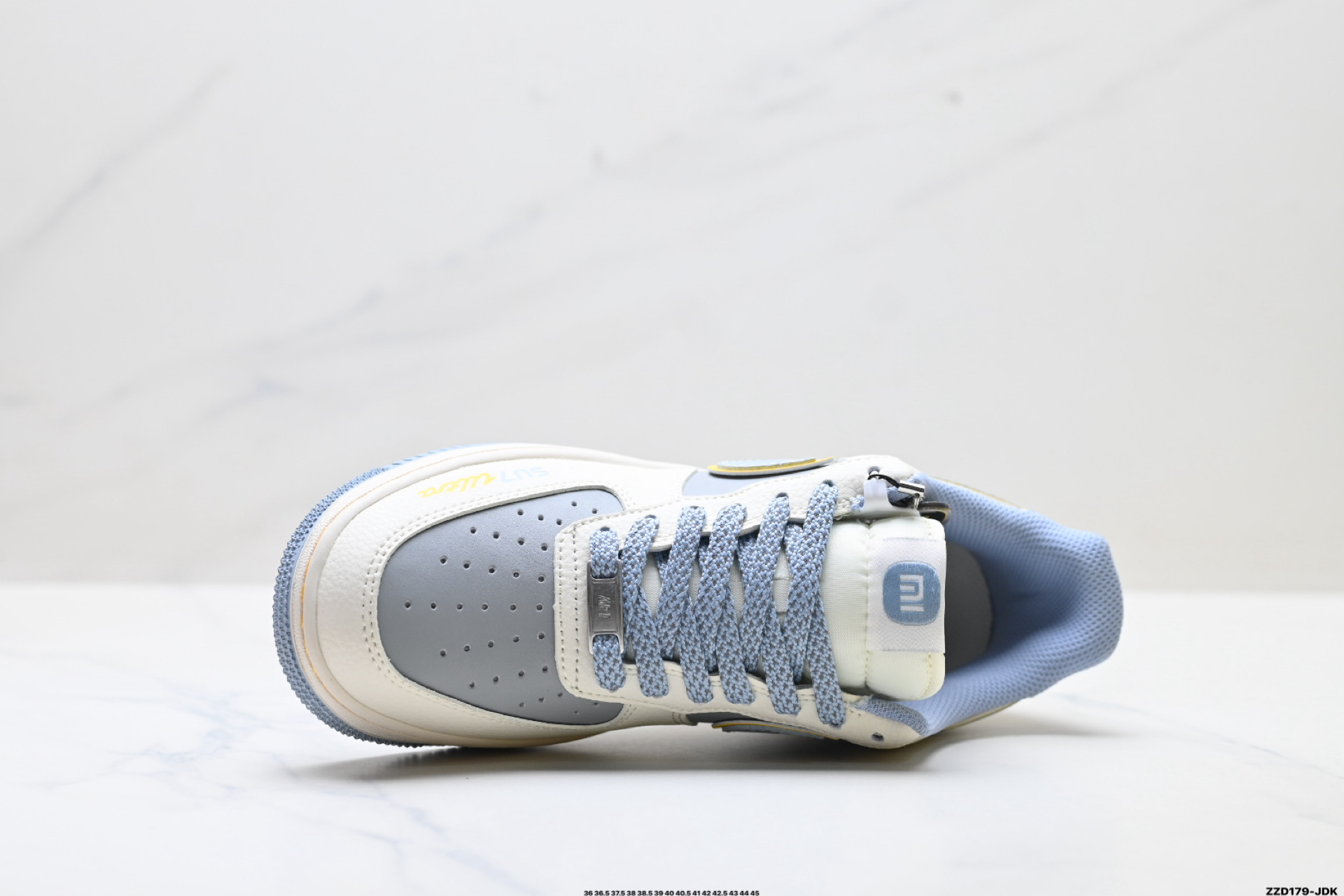 NIKE AIR FORCE 1‘07 LV8 XX3168-215