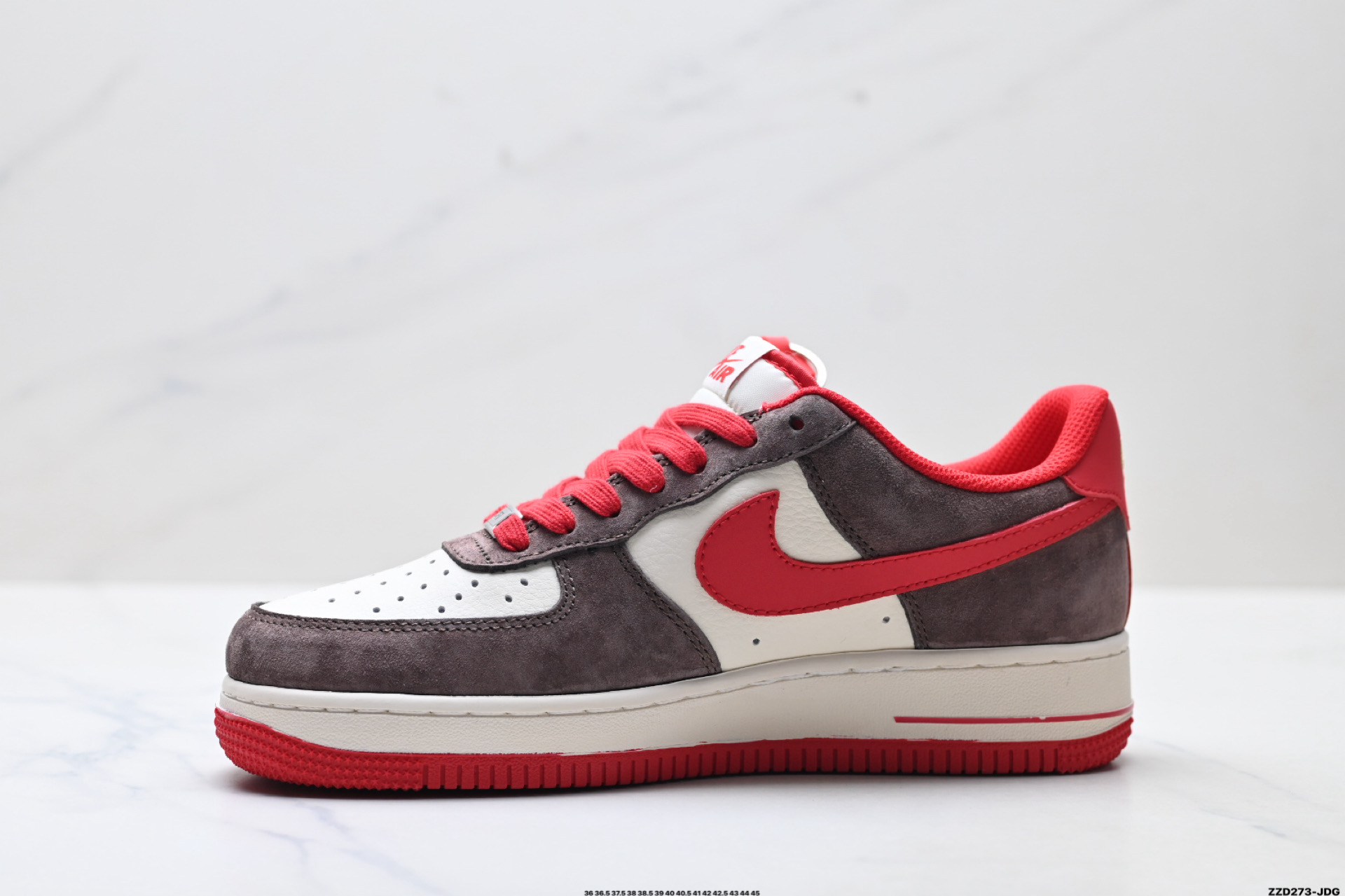 NIKE AIR FORCE 1‘07 LV8 XD0028-001