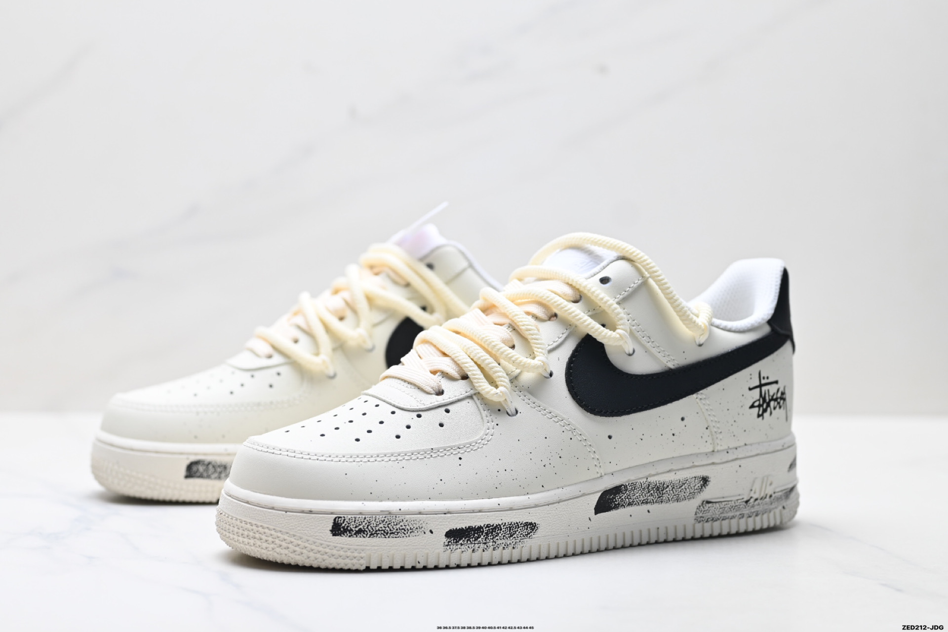 NIKE AIR FORCE 1‘07 LV8 ZH0316-159
