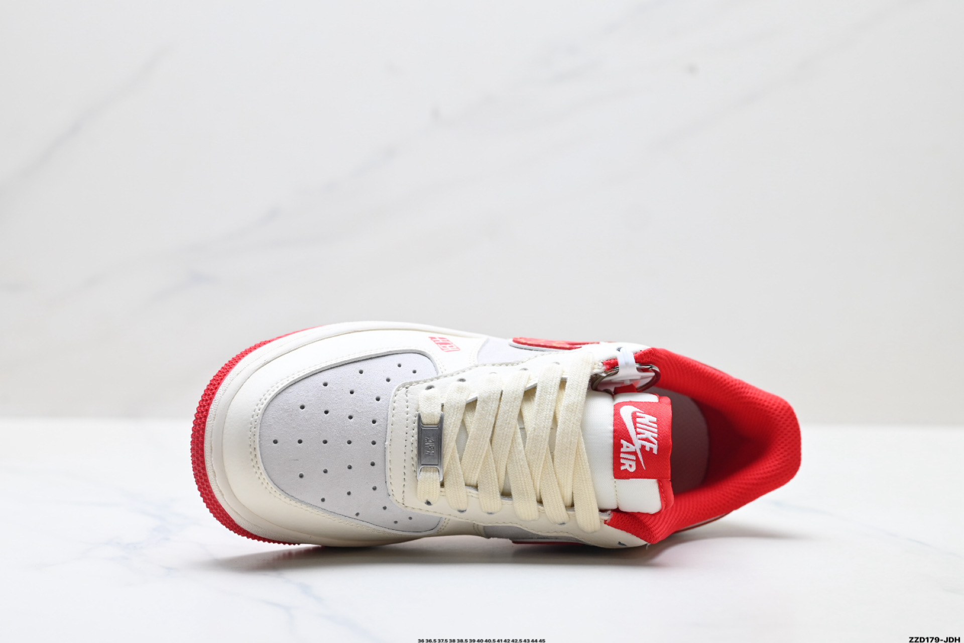 NIKE AIR FORCE 1‘07 LV8 HT5088-613