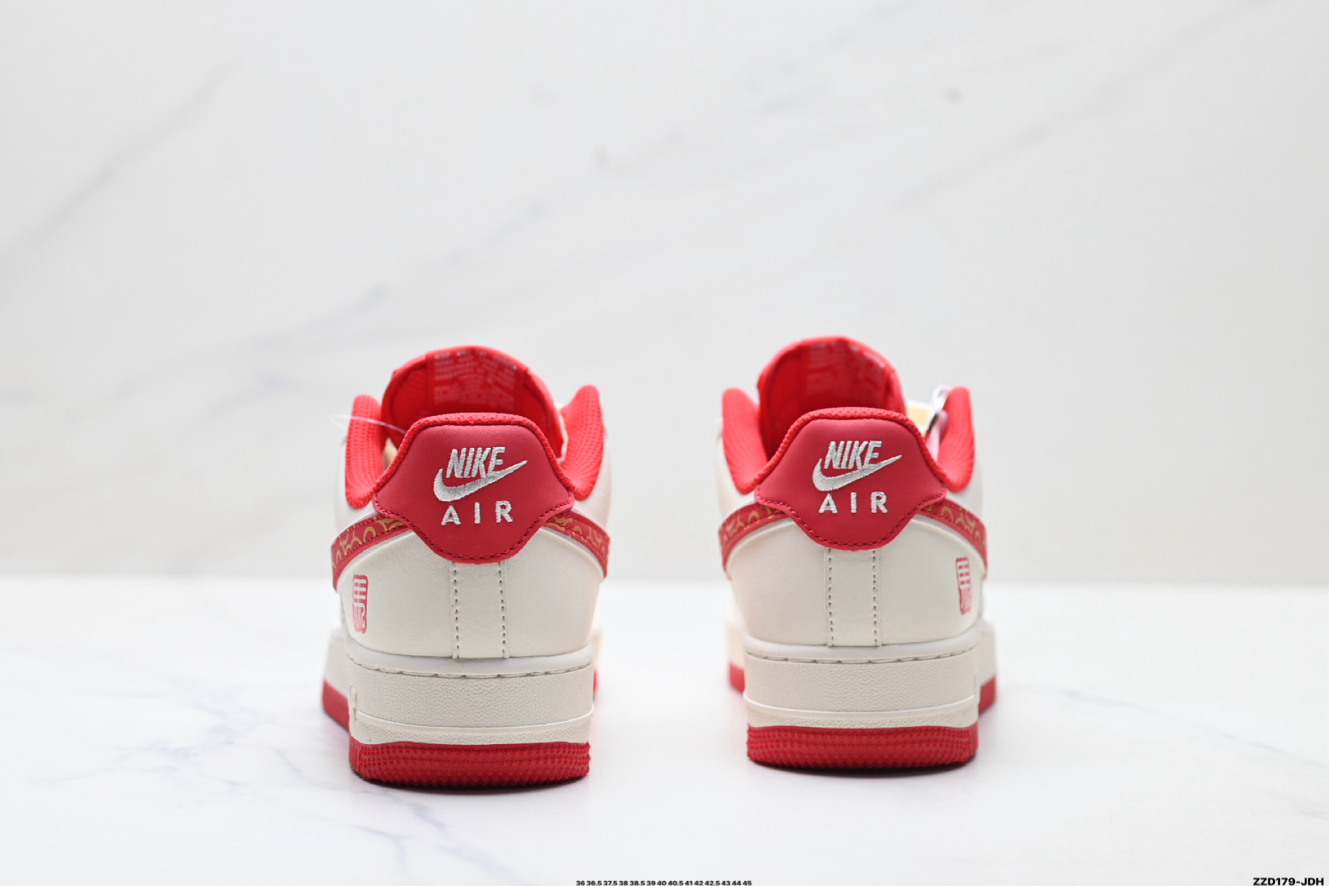 NIKE AIR FORCE 1‘07 LV8 HT5088-613