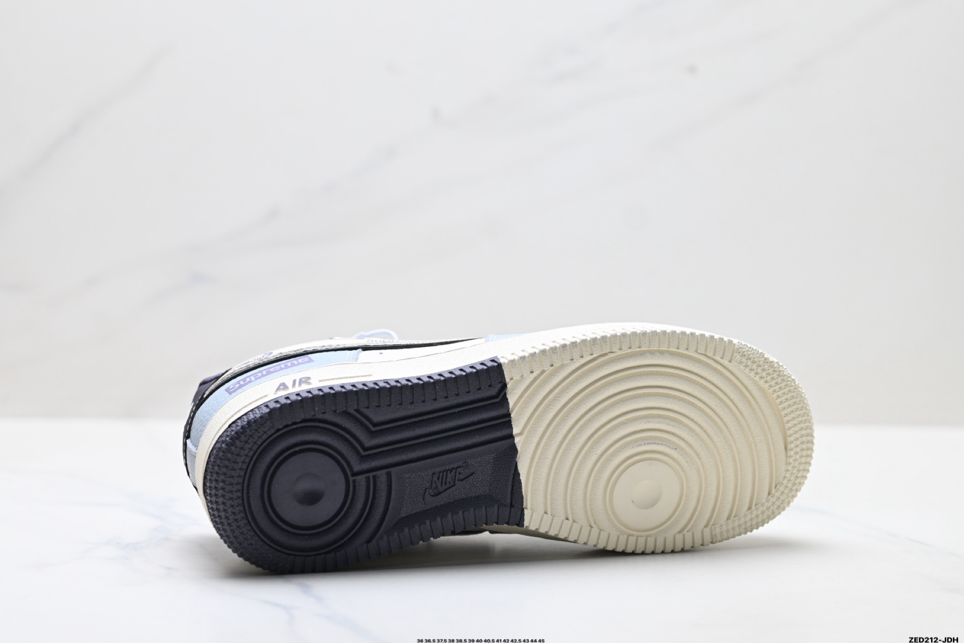 NIKE AIR FORCE 1‘07 LV8 DD1928-308