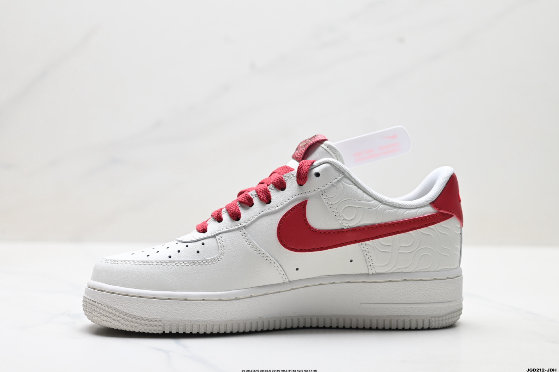 NIKE AIR FORCE 1‘07 HV5979-130