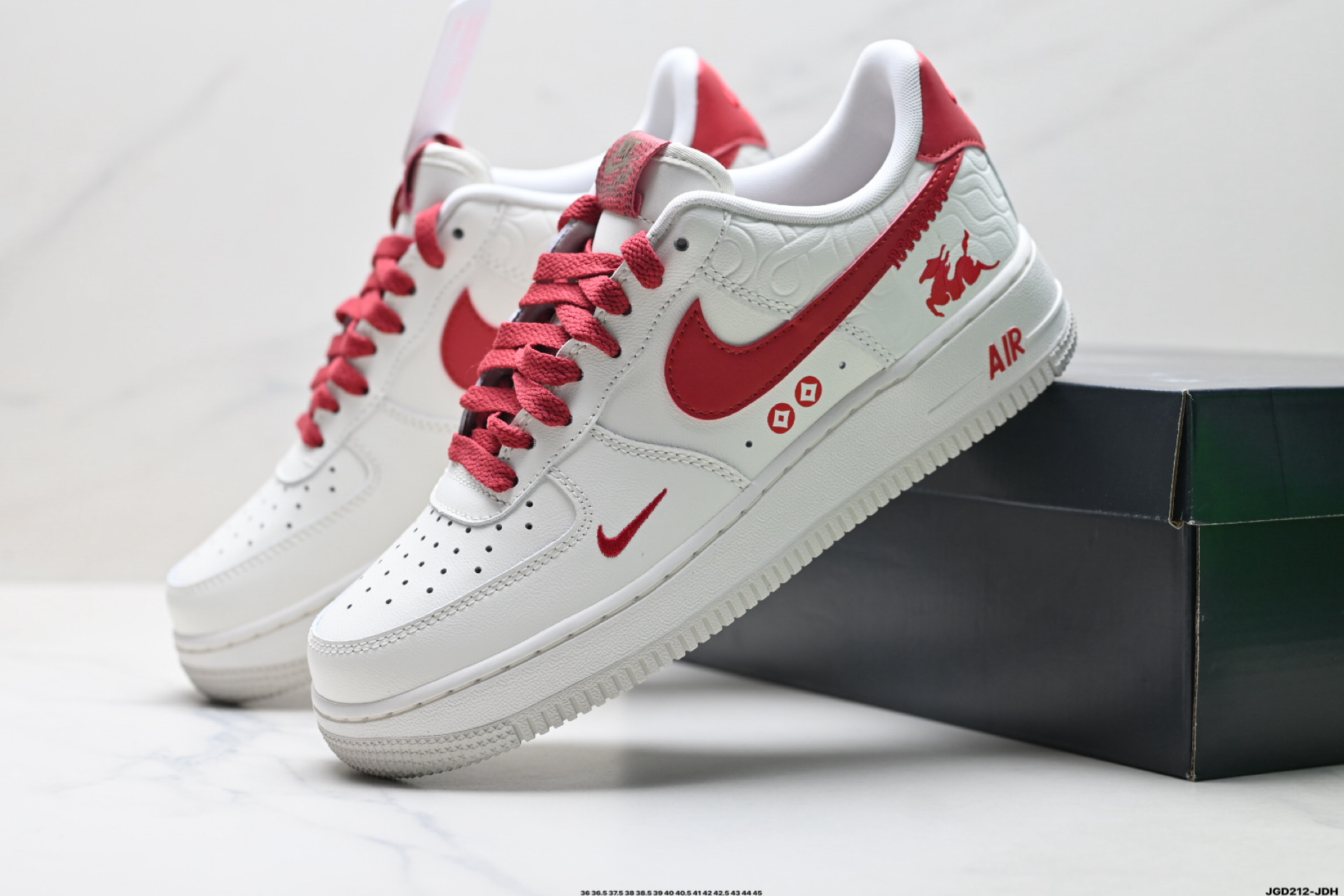 NIKE AIR FORCE 1‘07 HV5979-130