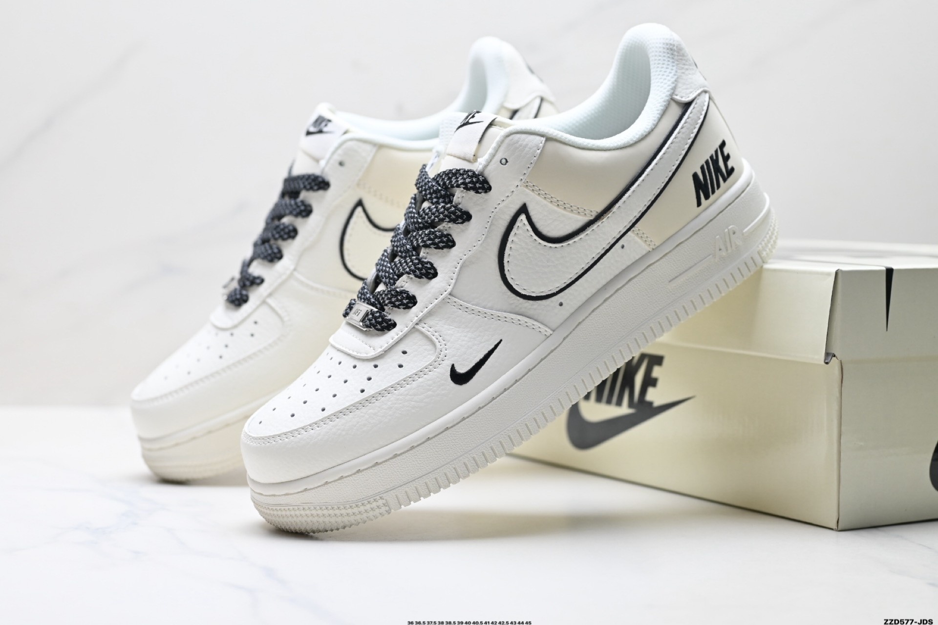 NIKE AIR FORCE 1‘07 LV8 CS5288-063