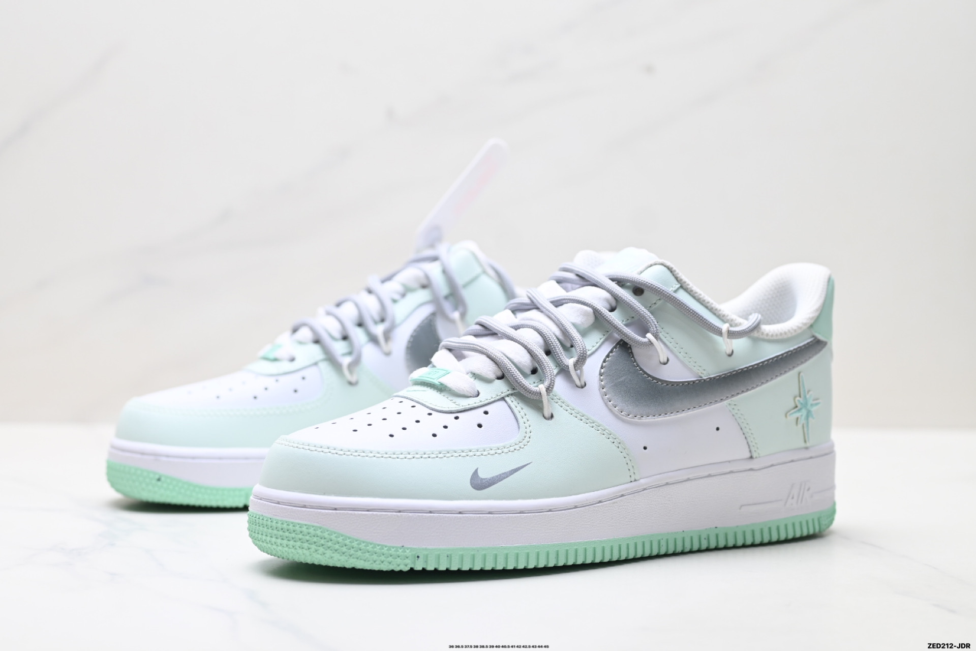 NIKE AIR FORCE 1‘07 LX XX7981-476
