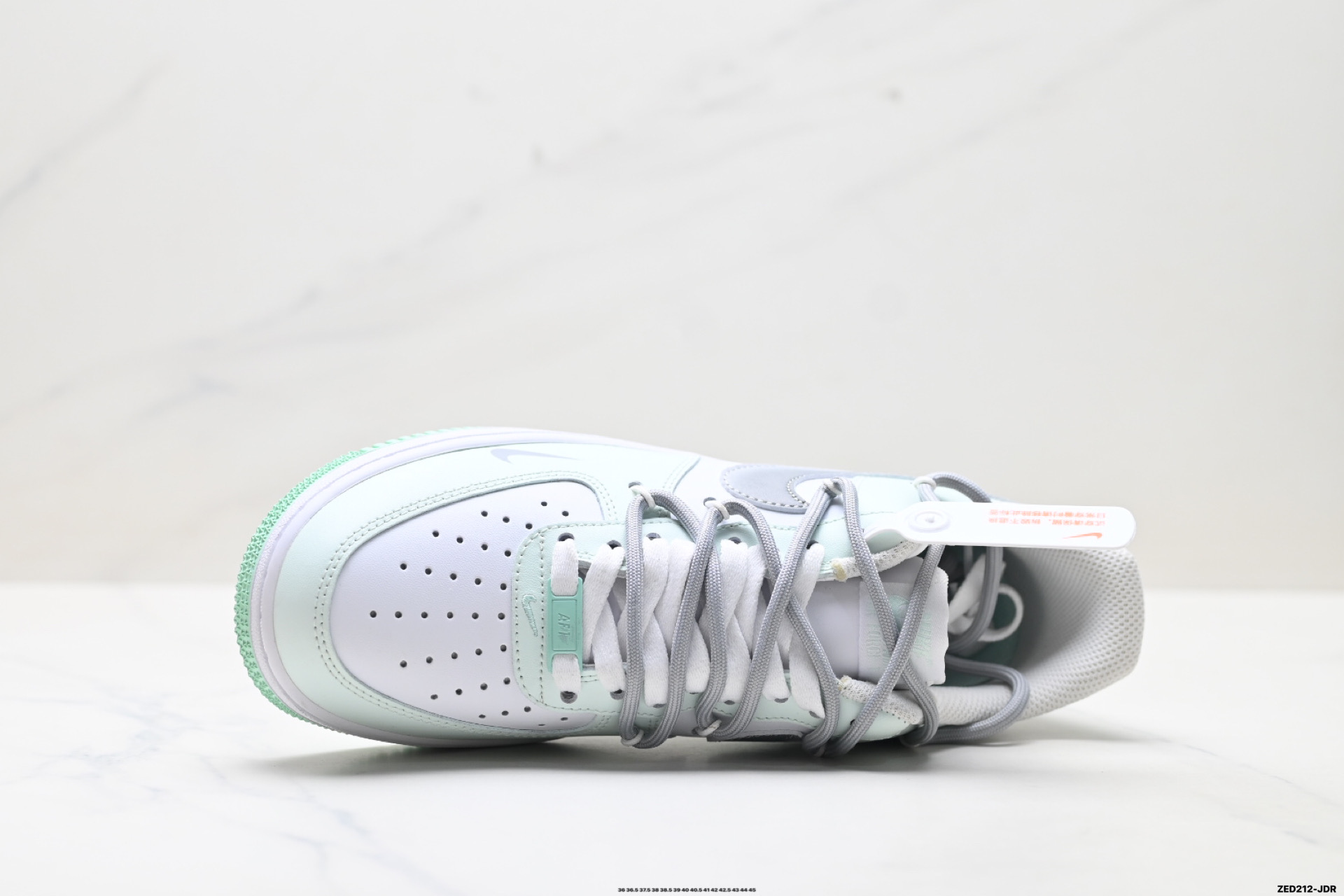 NIKE AIR FORCE 1‘07 LX XX7981-476