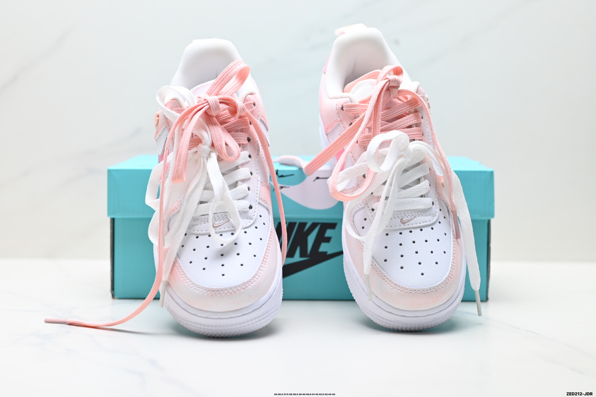 NIKE AIR FORCE 1‘07 LX FB8971-007