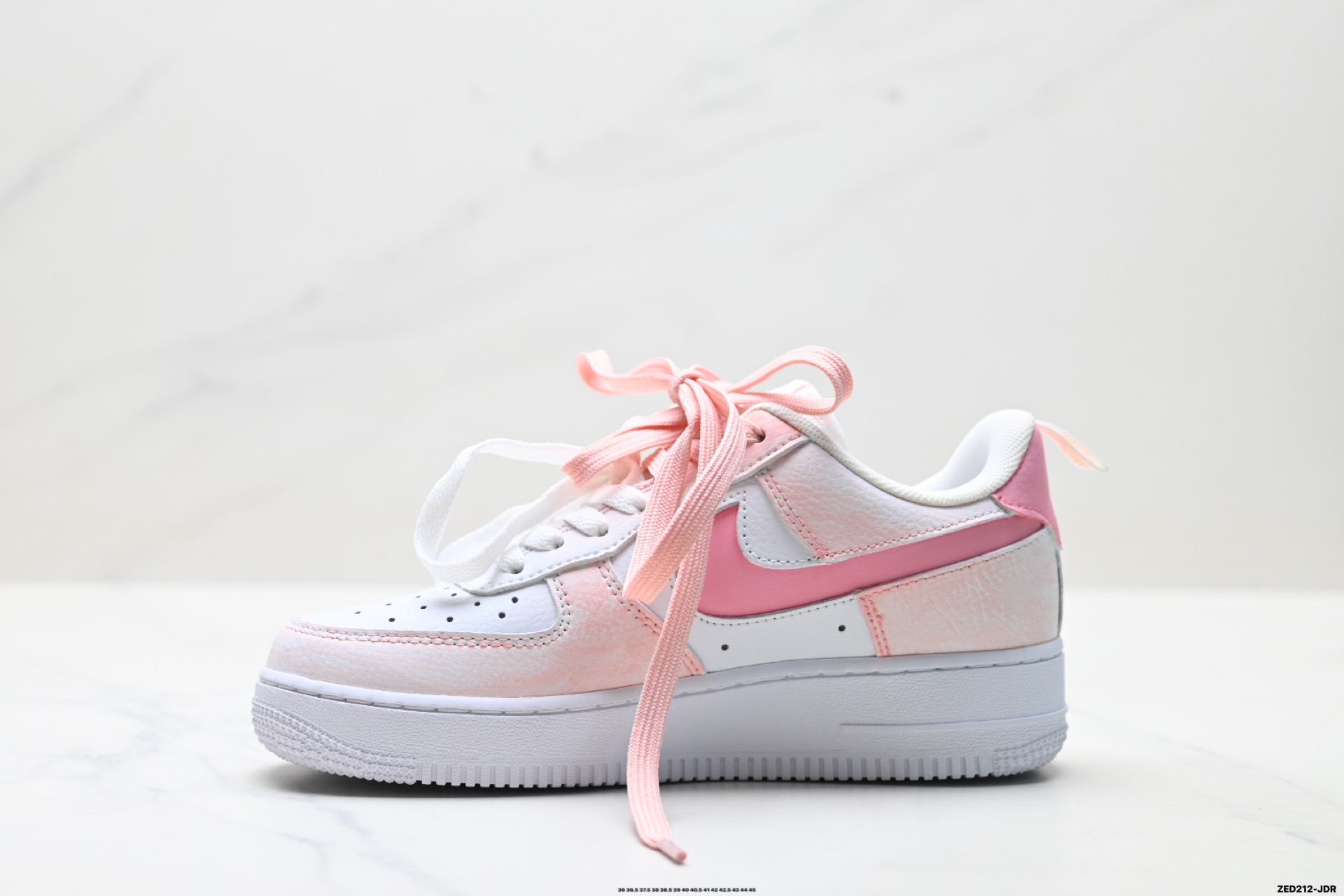NIKE AIR FORCE 1‘07 LX FB8971-007
